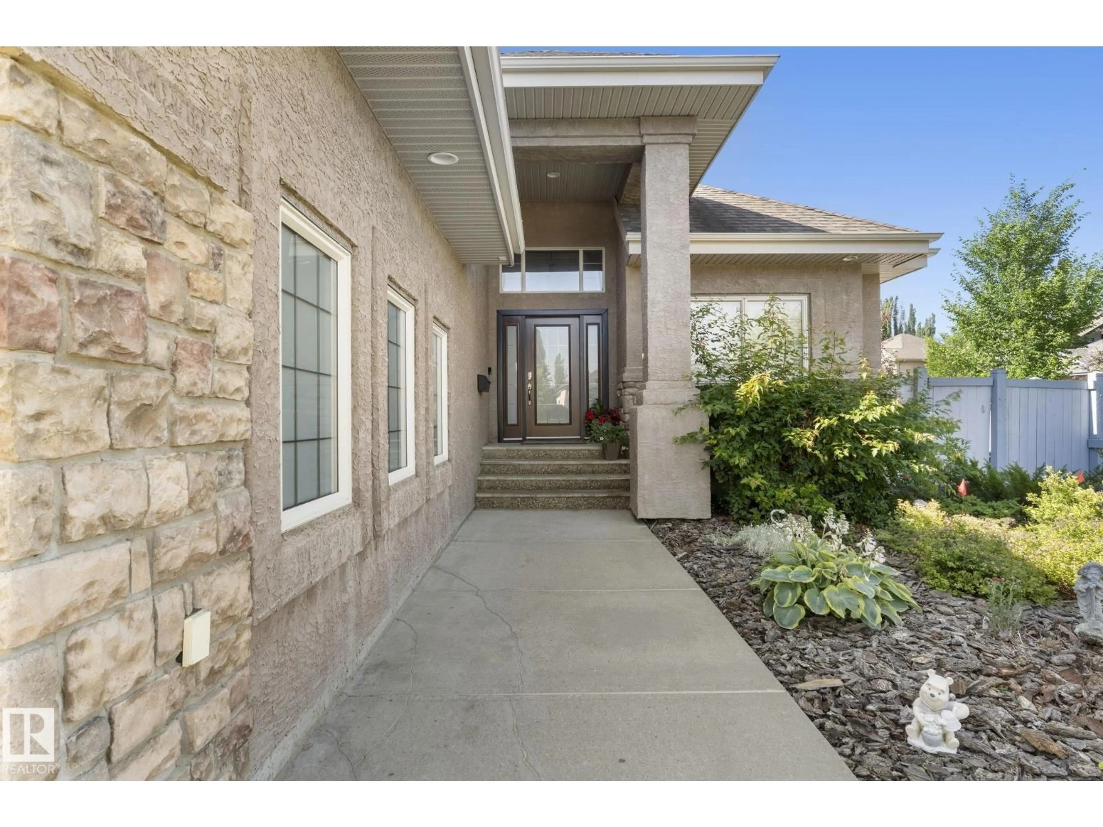 Indoor entryway for 97 LAFLEUR DR, St. Albert Alberta T8N7M8