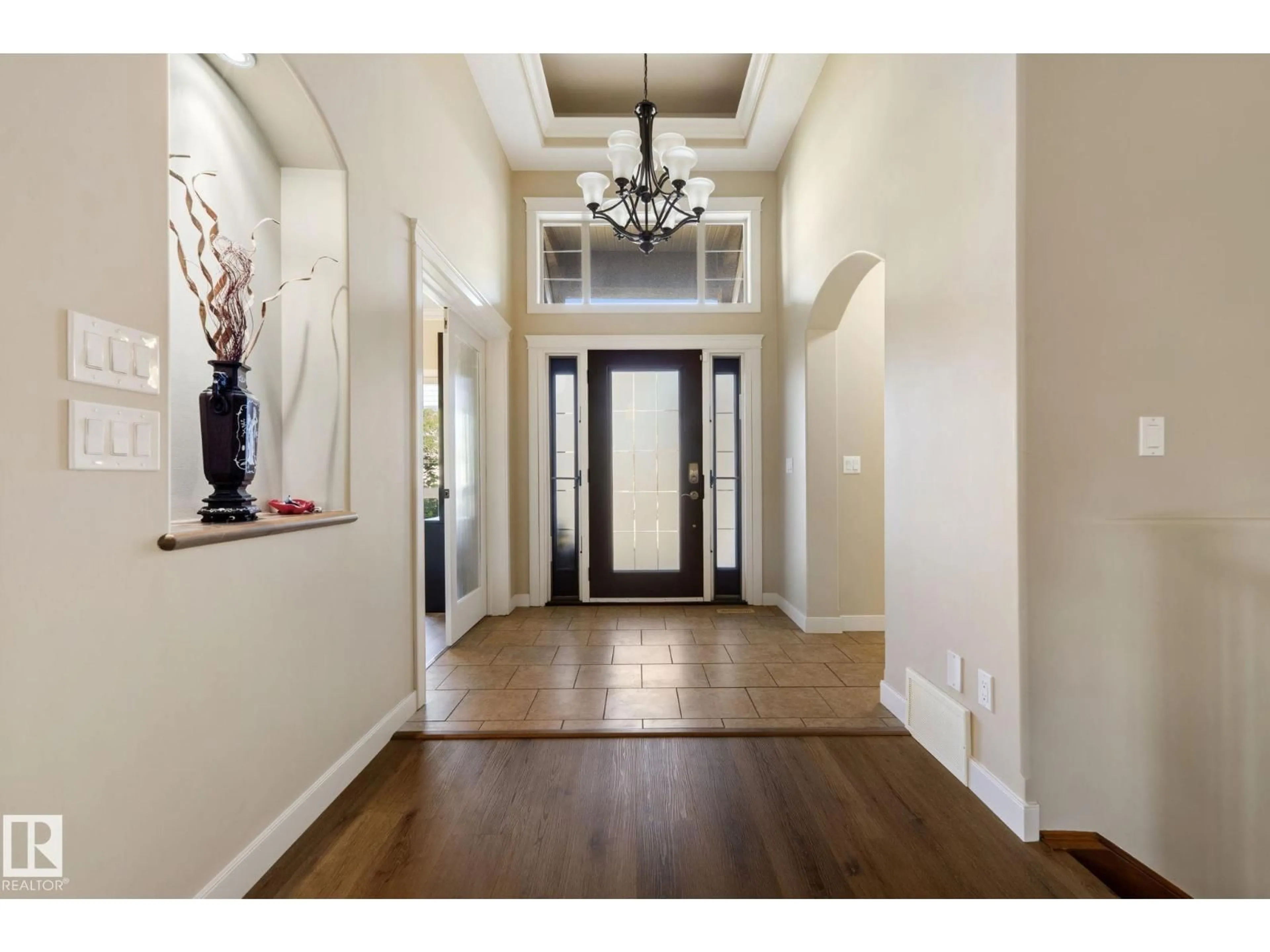 Indoor entryway for 97 LAFLEUR DR, St. Albert Alberta T8N7M8