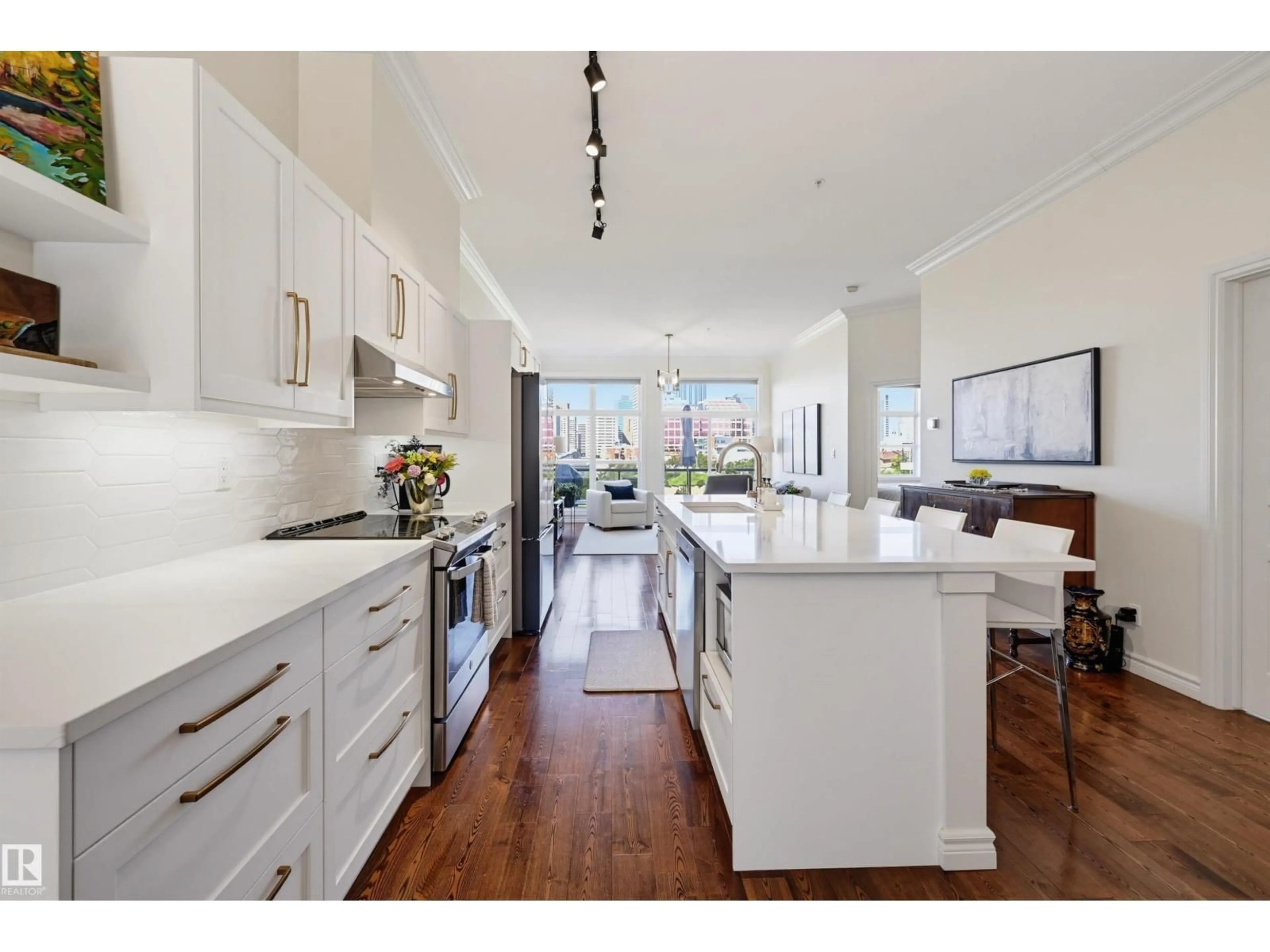 Open concept kitchen, unknown for 511 9503 101 AV NW, Edmonton Alberta T5H4R1