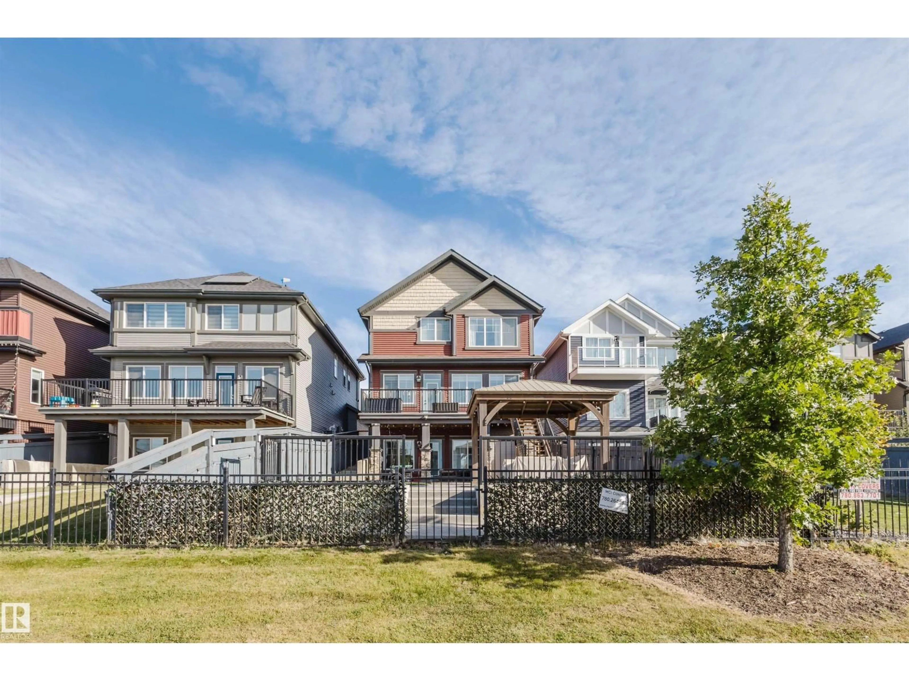 A pic from outside/outdoor area/front of a property/back of a property/a pic from drone, unknown for SW - 1415 DARBY GREEN GR, Edmonton Alberta T6W4N4