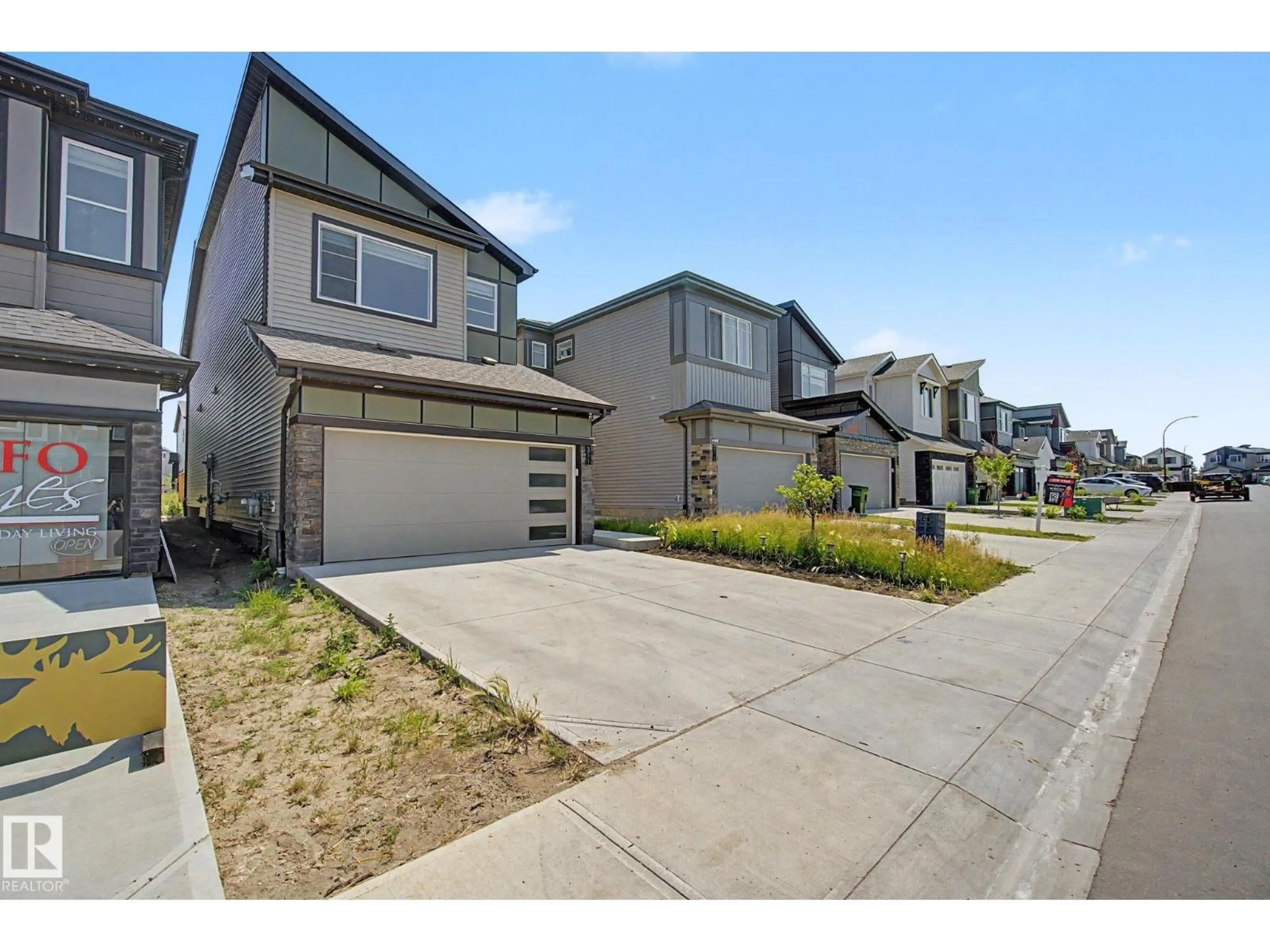 Unknown for SW - 311 29 ST, Edmonton Alberta T6X3E7