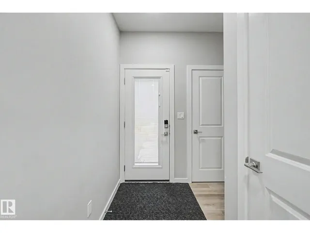 SW - 311 29 ST, Edmonton 5