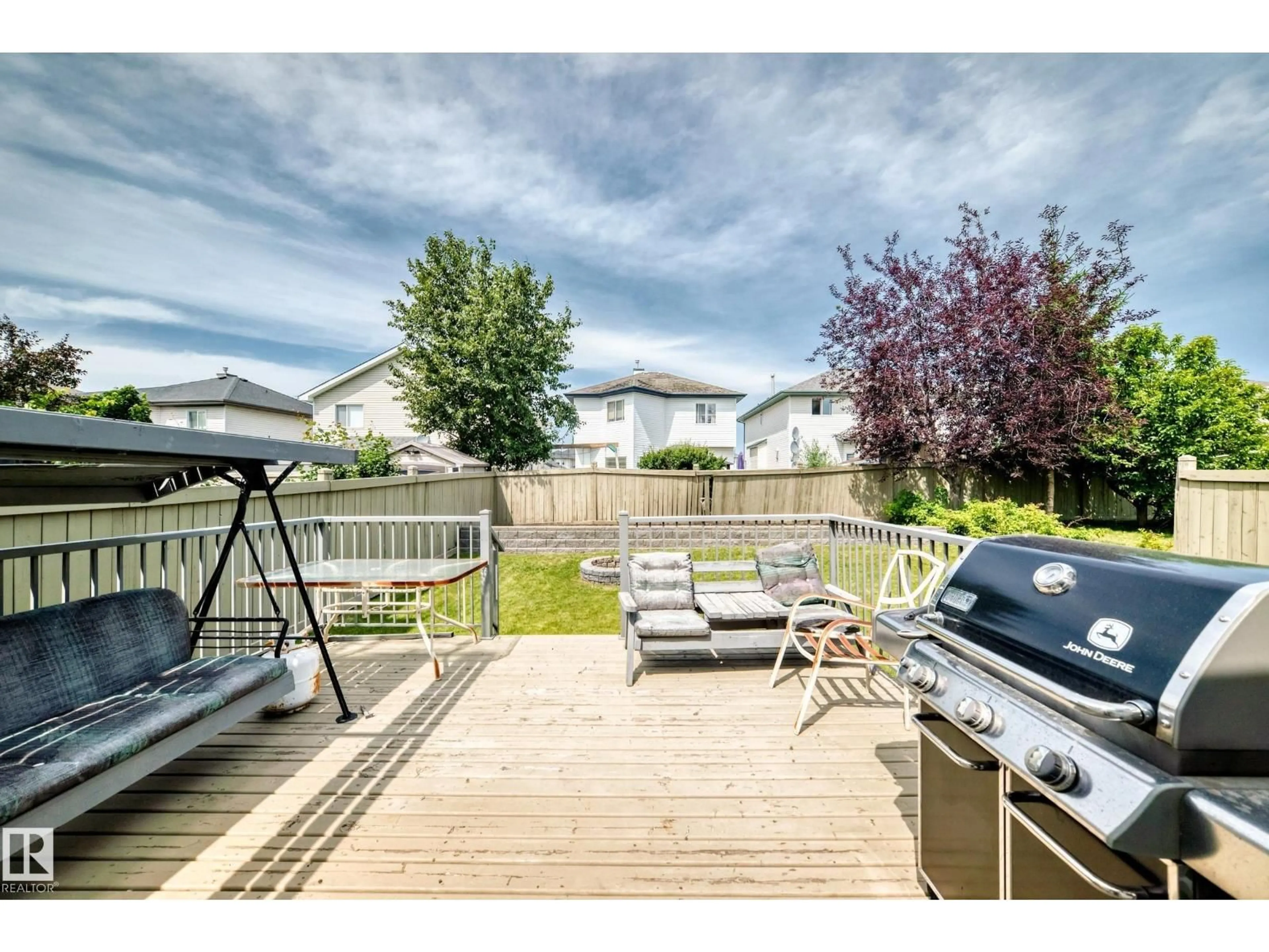 Patio, water/lake/river/ocean view for 3226 30 AV, Edmonton Alberta T6T1T4