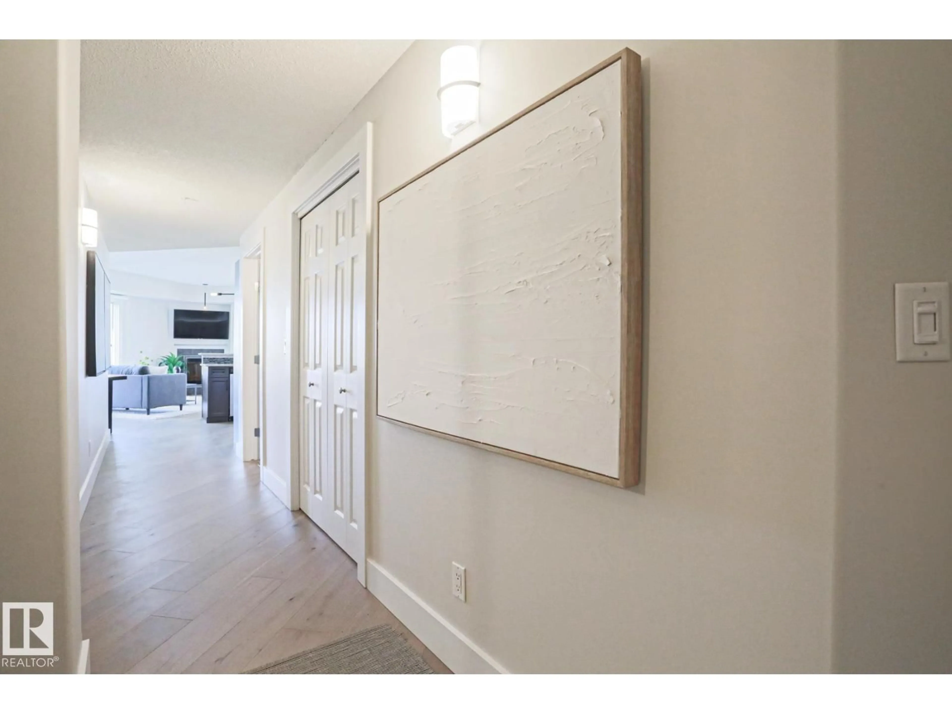 Indoor entryway for 703 - 10303 111 ST NW, Edmonton Alberta T5K0C6
