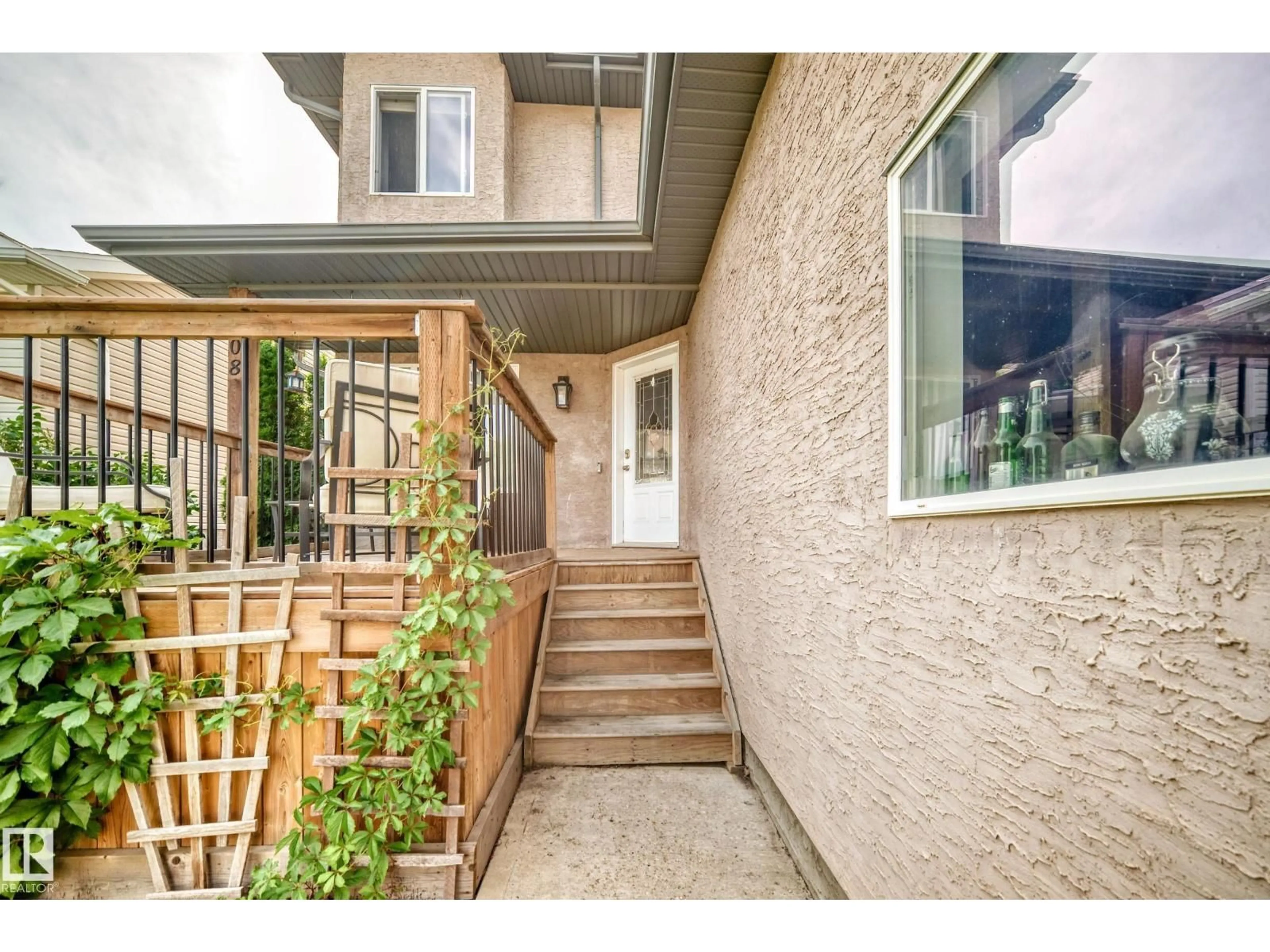 Unknown for 108 HOULE DR, Morinville Alberta T8R0E1