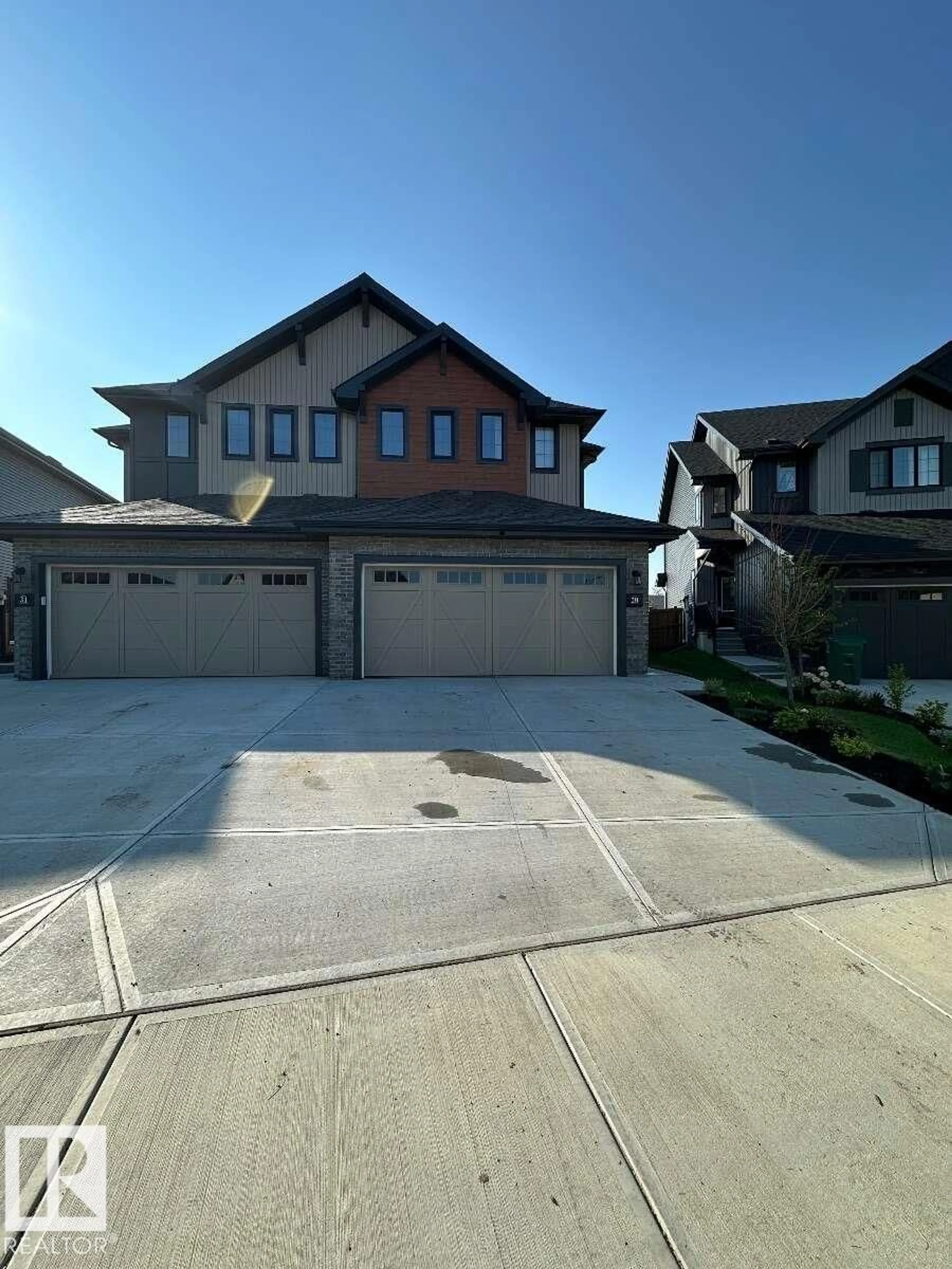 A pic from outside/outdoor area/front of a property/back of a property/a pic from drone, street for 29 CHARTRES CL, St. Albert Alberta T8T2C9
