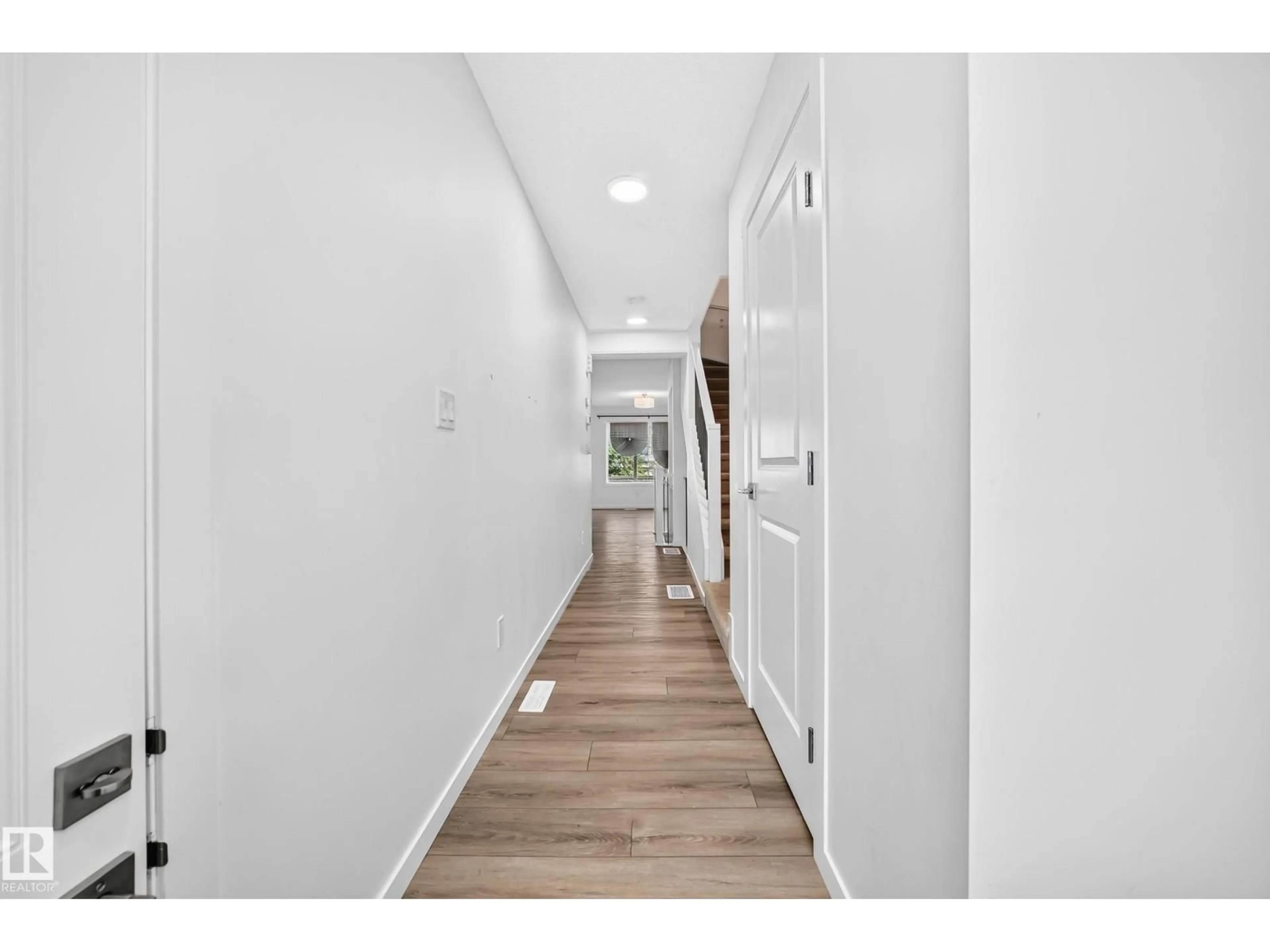 Indoor entryway for #4 - 905 172 ST, Edmonton Alberta T6W5L8