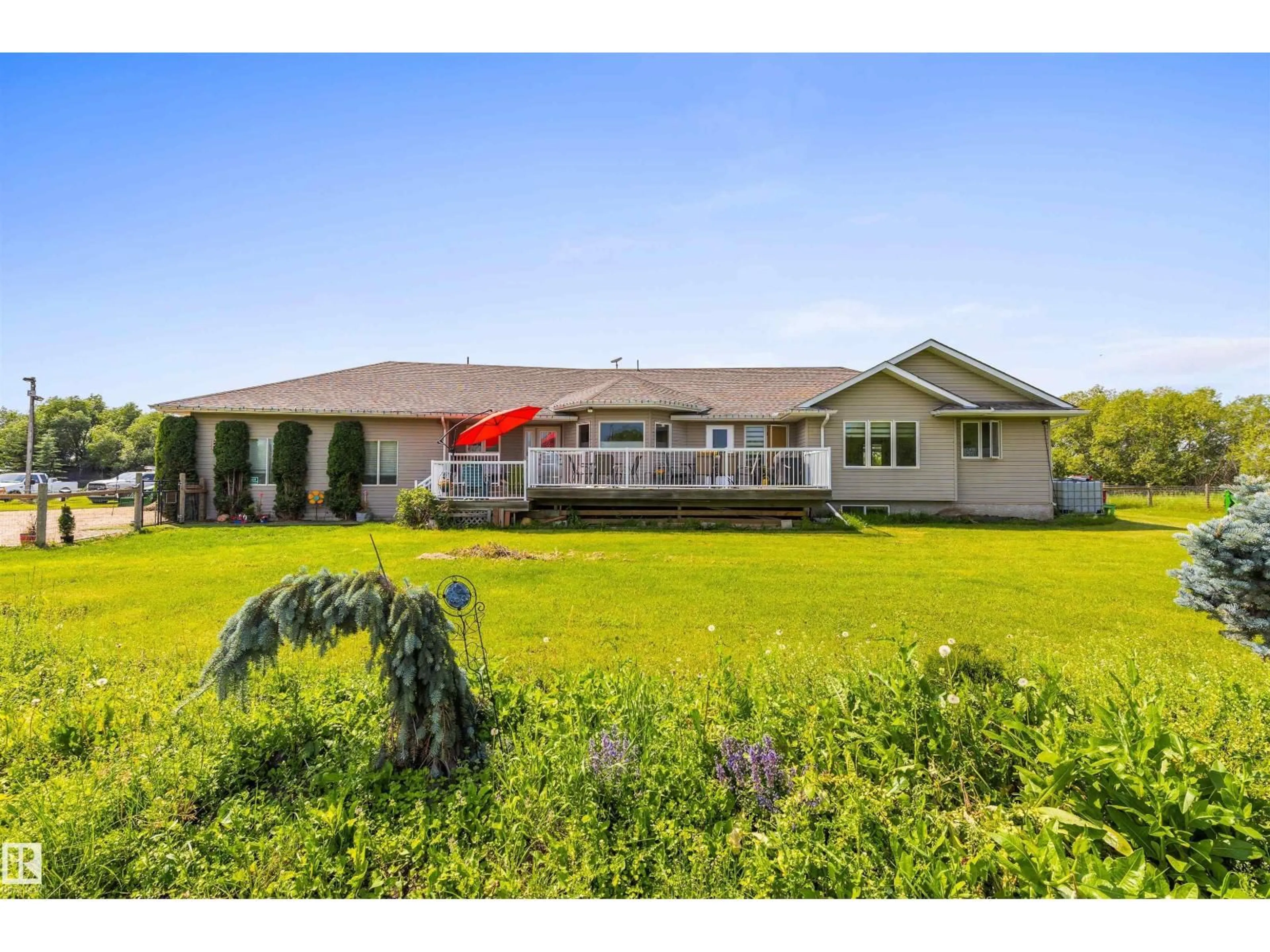 A pic from outside/outdoor area/front of a property/back of a property/a pic from drone, water/lake/river/ocean view for 55326 RGE ROAD 260, Rural Sturgeon County Alberta T8R0T5