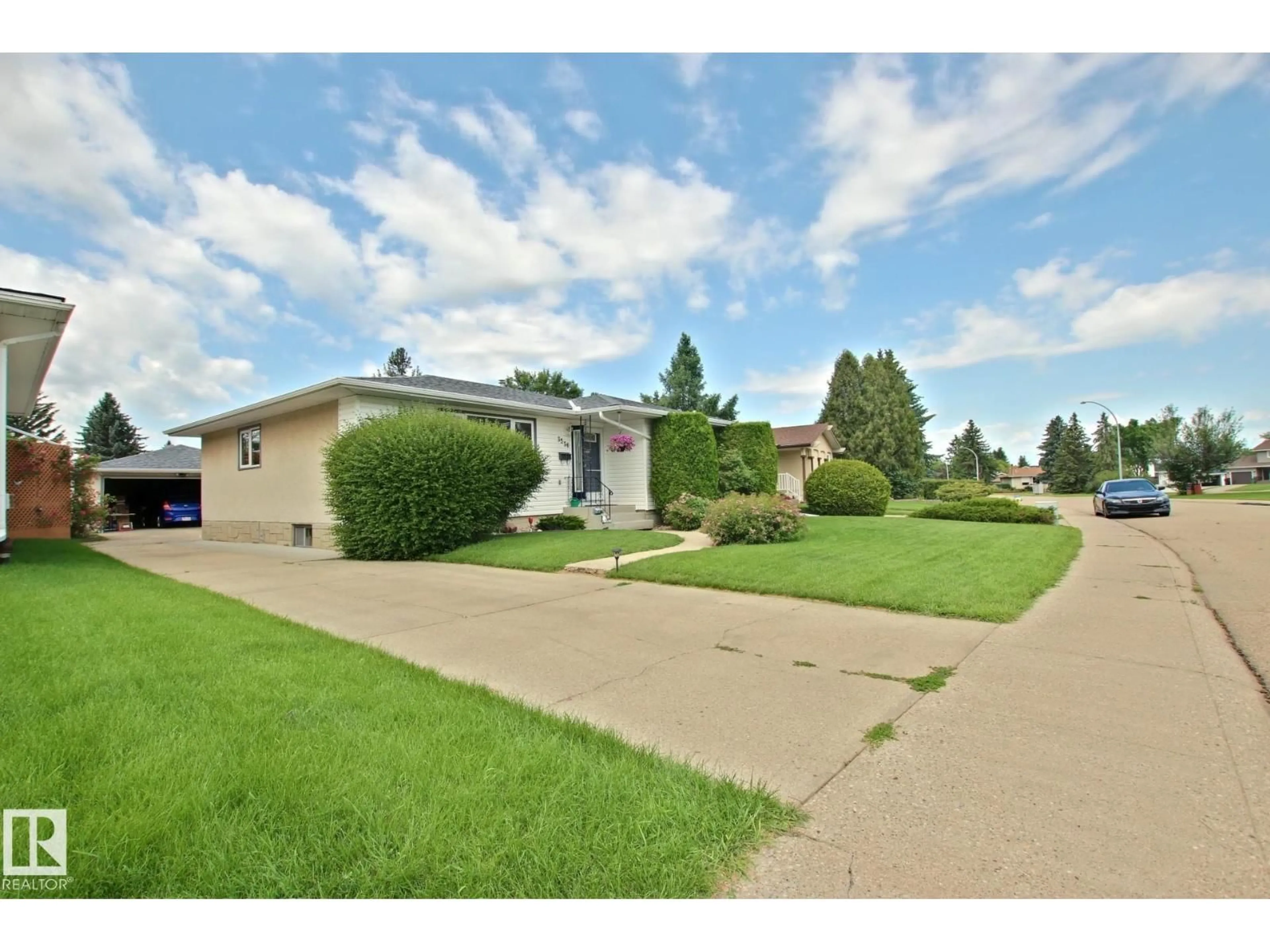 Unknown for 3536 104 ST, Edmonton Alberta T6J2J7