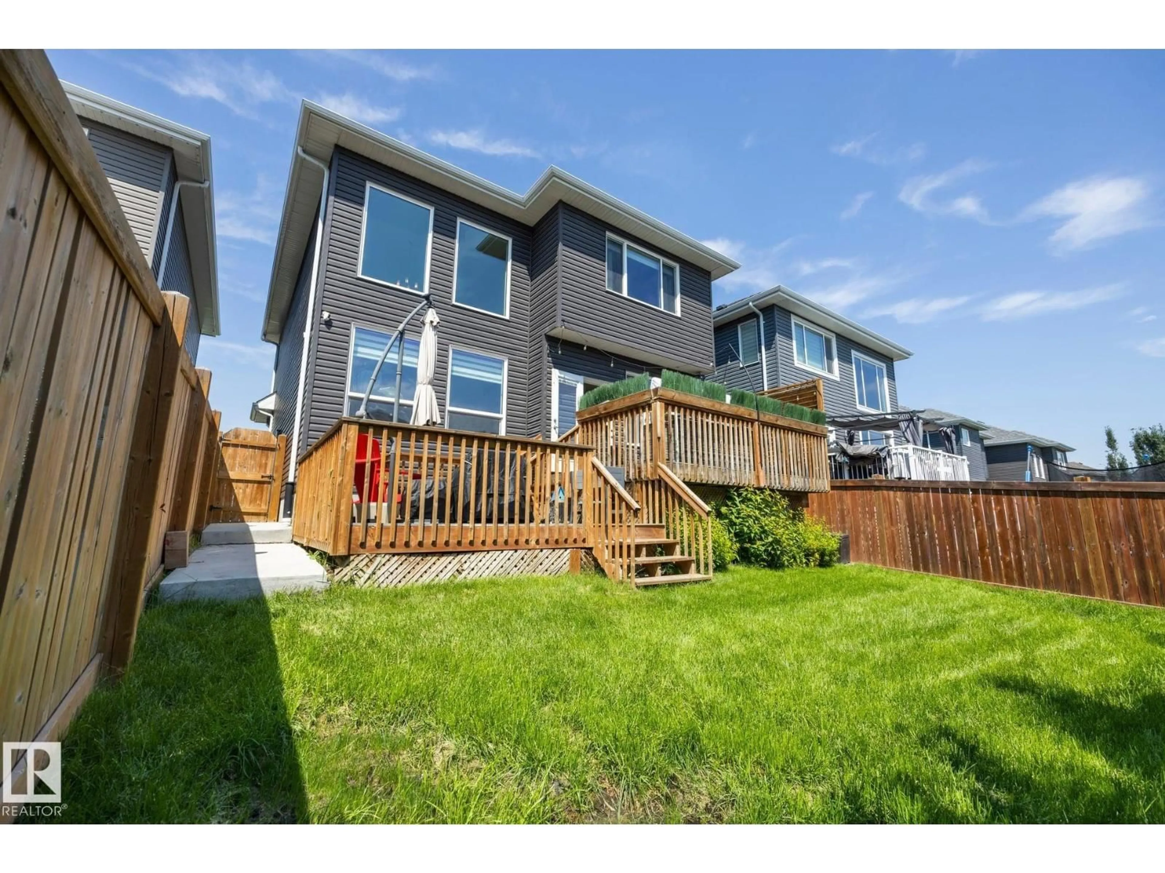 A pic from outside/outdoor area/front of a property/back of a property/a pic from drone, mountain view for 3870 ROBINS CR, Edmonton Alberta T5S0M8