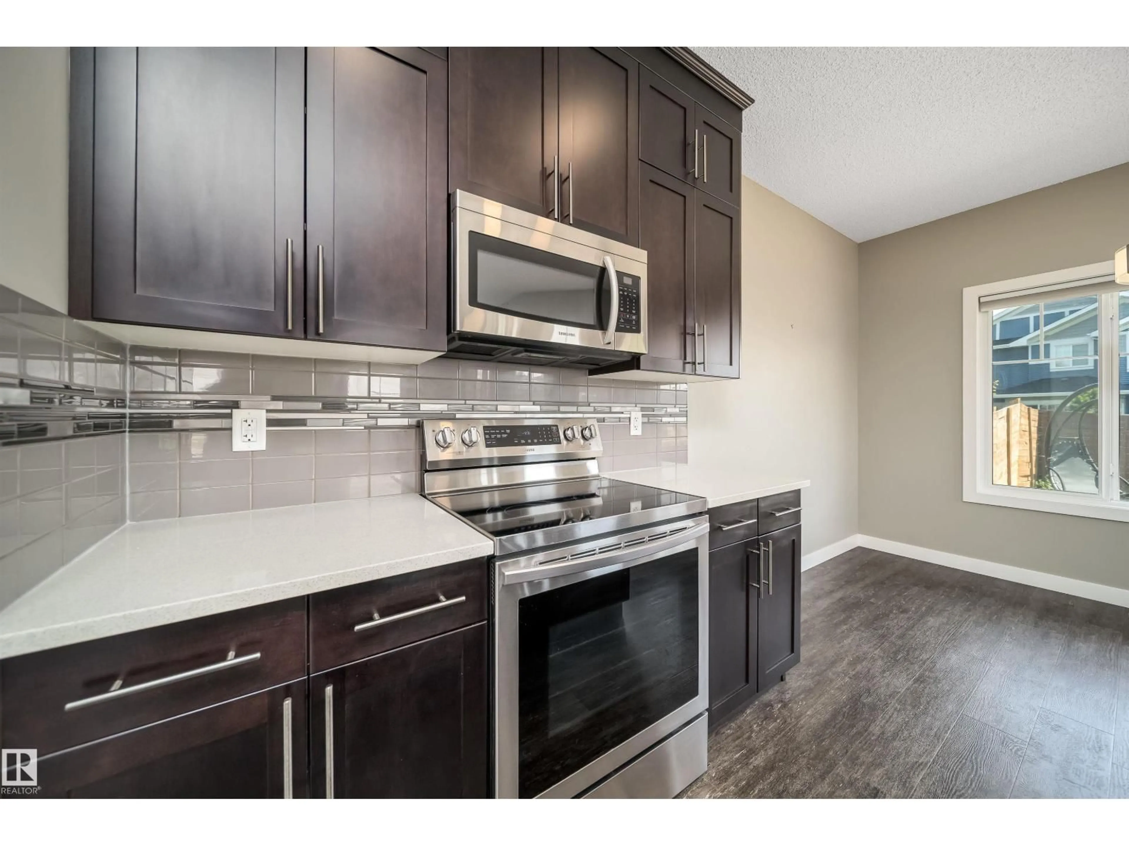 Open concept kitchen, ceramic/tile floor for 114 JAMES CR, St. Albert Alberta T8N7S6