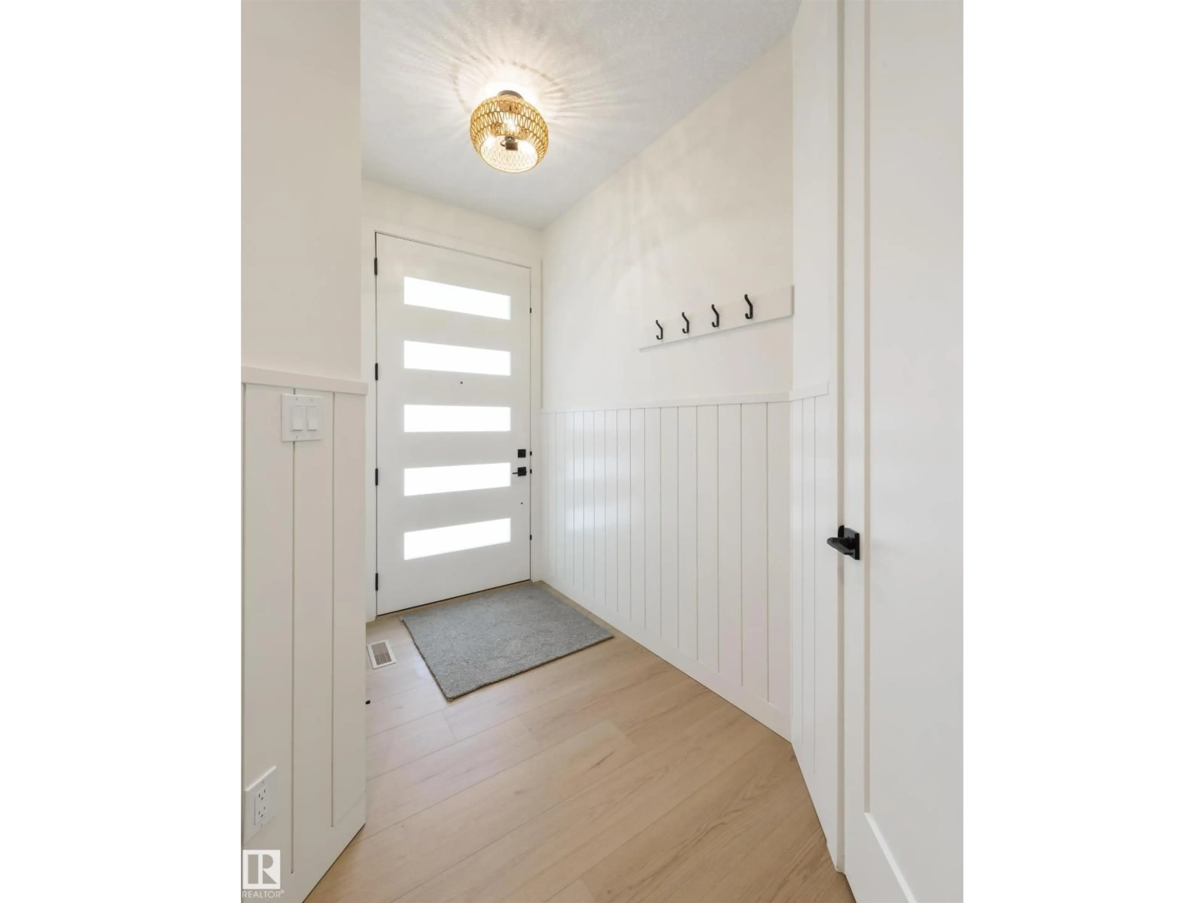 Indoor entryway for 23 LAKEVISTA, Beaumont Alberta T4X0J2