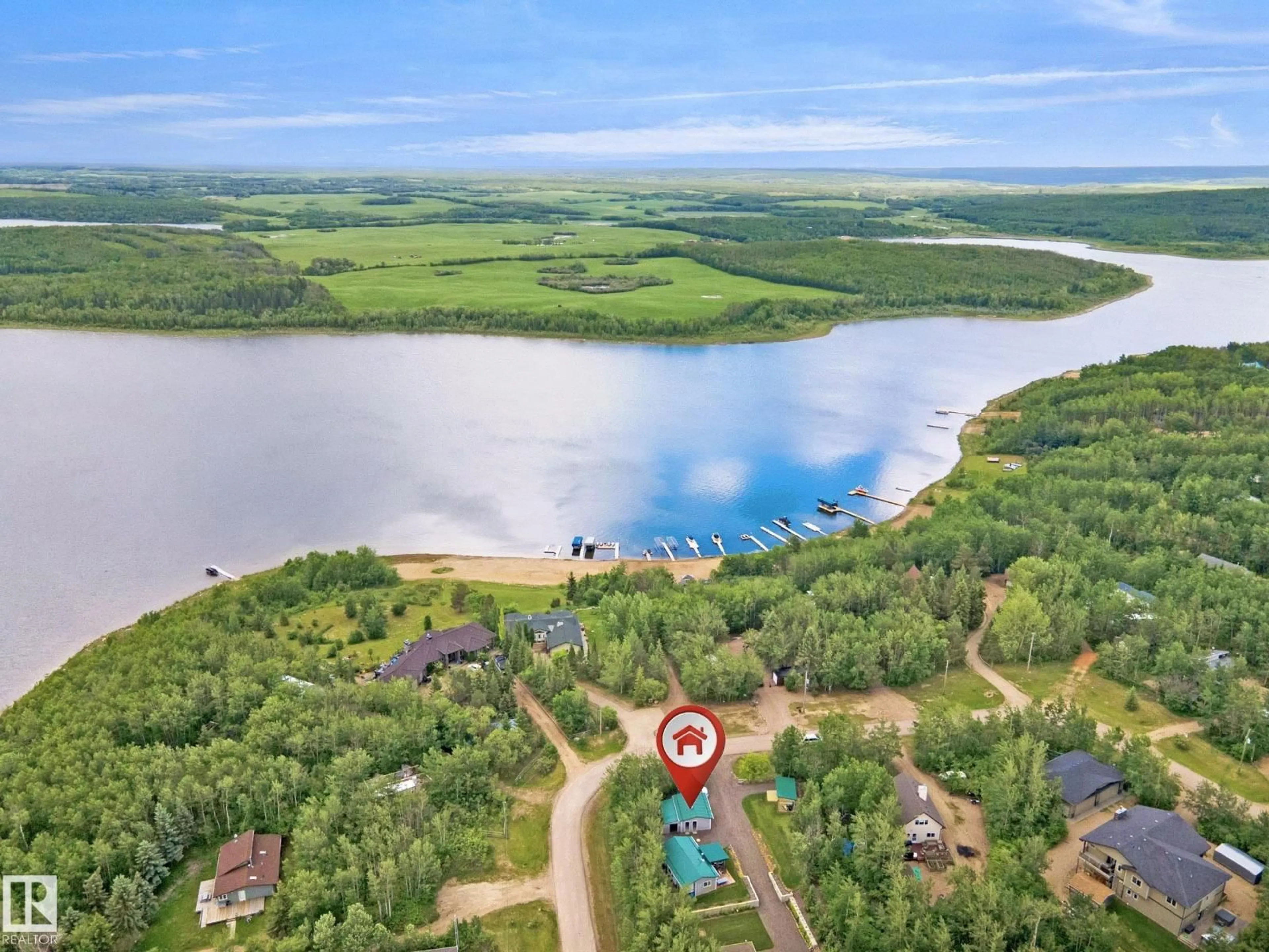 A pic from outside/outdoor area/front of a property/back of a property/a pic from drone, water/lake/river/ocean view for 549 11207 TWP ROAD 564, Rural St. Paul County Alberta T0A3A0