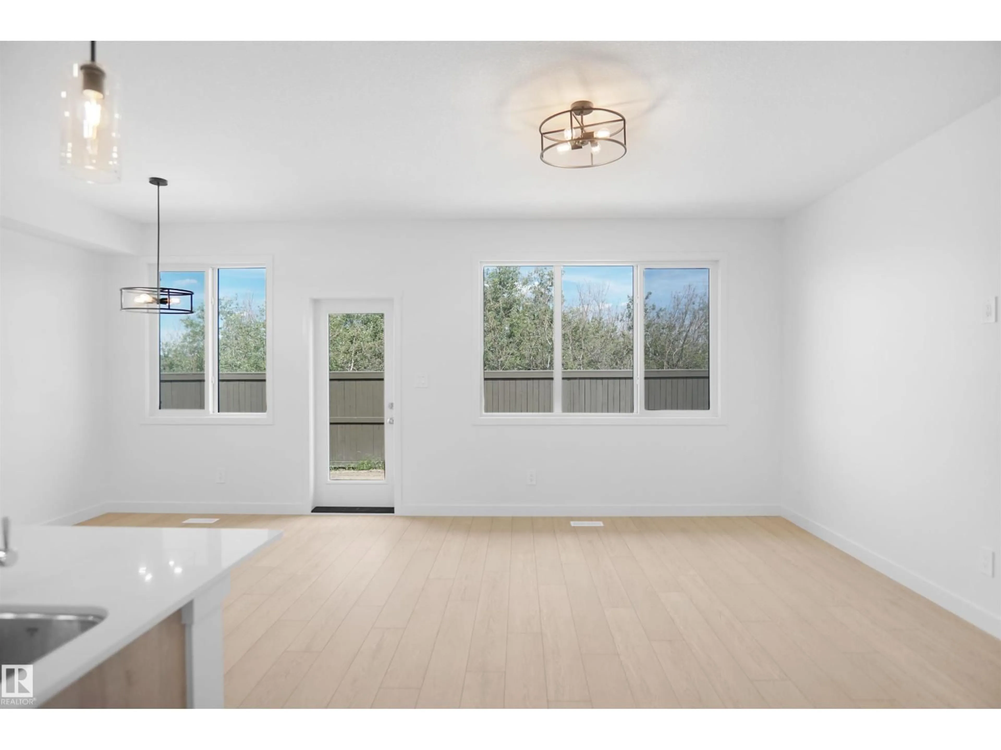 A pic of a room for 4643 KINSELLA LD, Edmonton Alberta T6W5T8