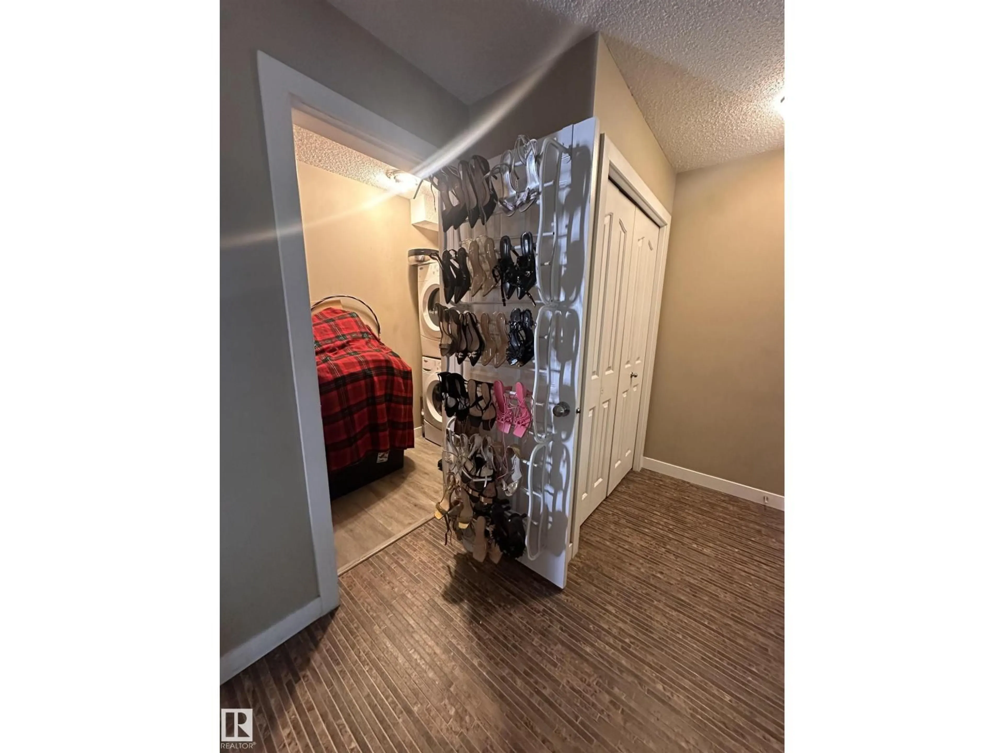 Unknown for #419 - 11808 22 AV SW, Edmonton Alberta T6W2A2