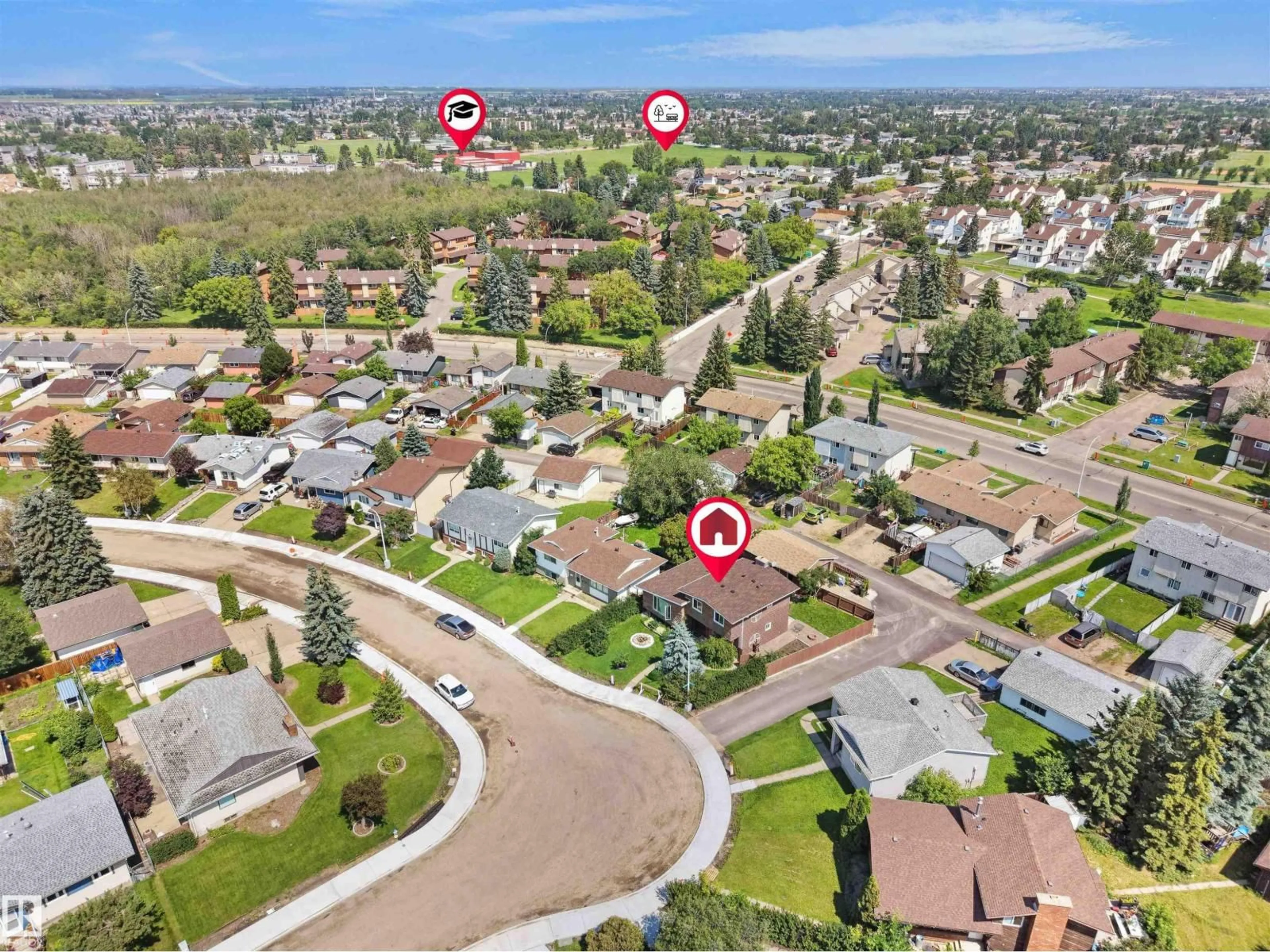 A pic from outside/outdoor area/front of a property/back of a property/a pic from drone, street for NW - 15603 122 ST, Edmonton Alberta T5X2V7