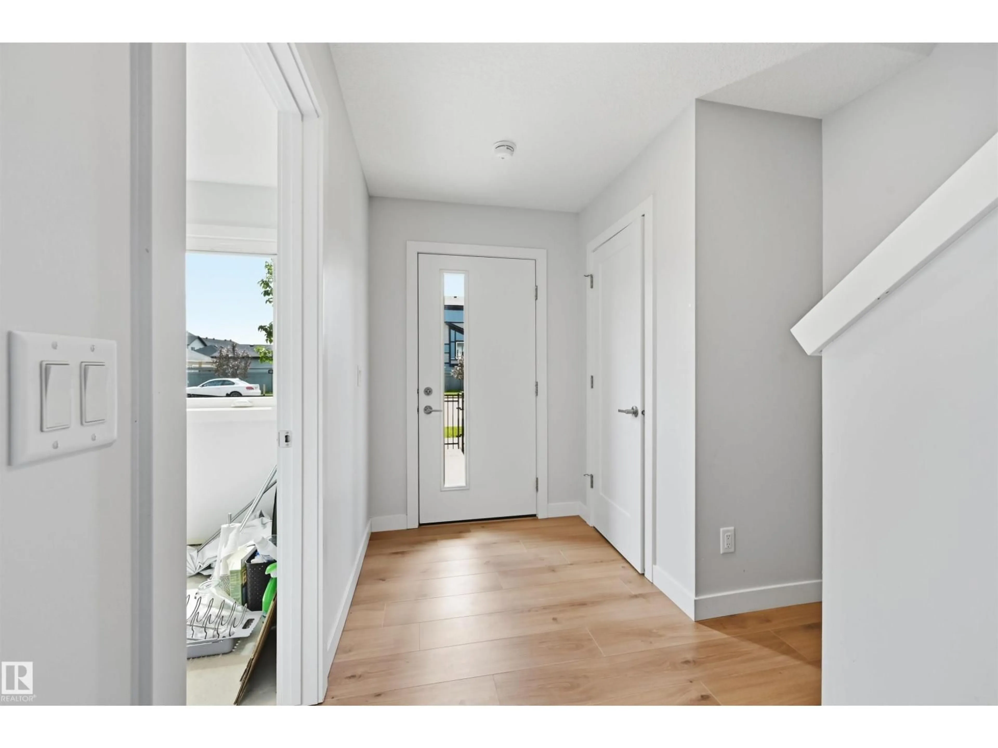 Indoor entryway for #4 - 11910 35 AV, Edmonton Alberta T6W4Z8