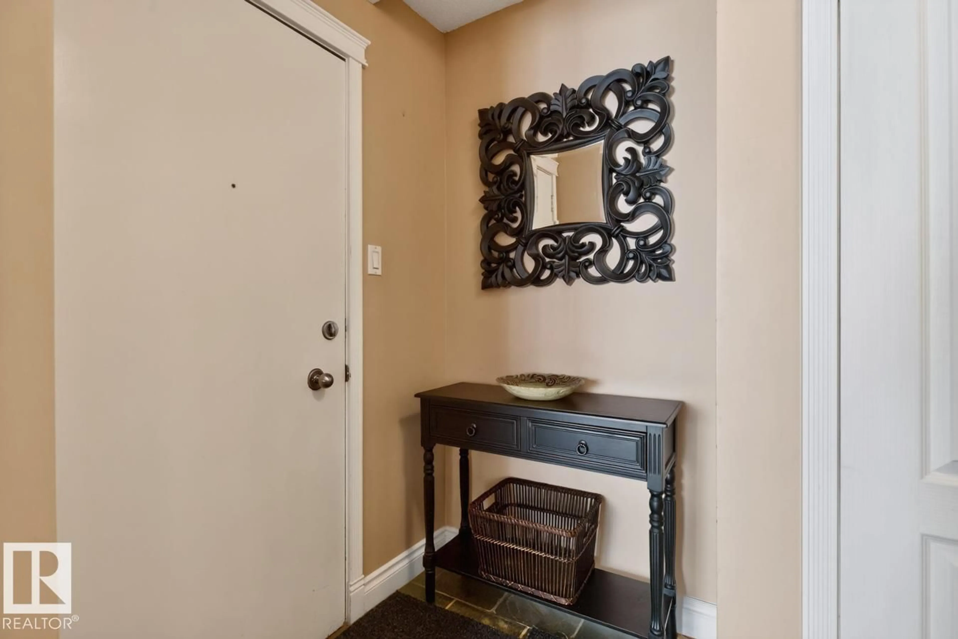 Indoor entryway for #206 - 10745 83 AV, Edmonton Alberta T6E2E5