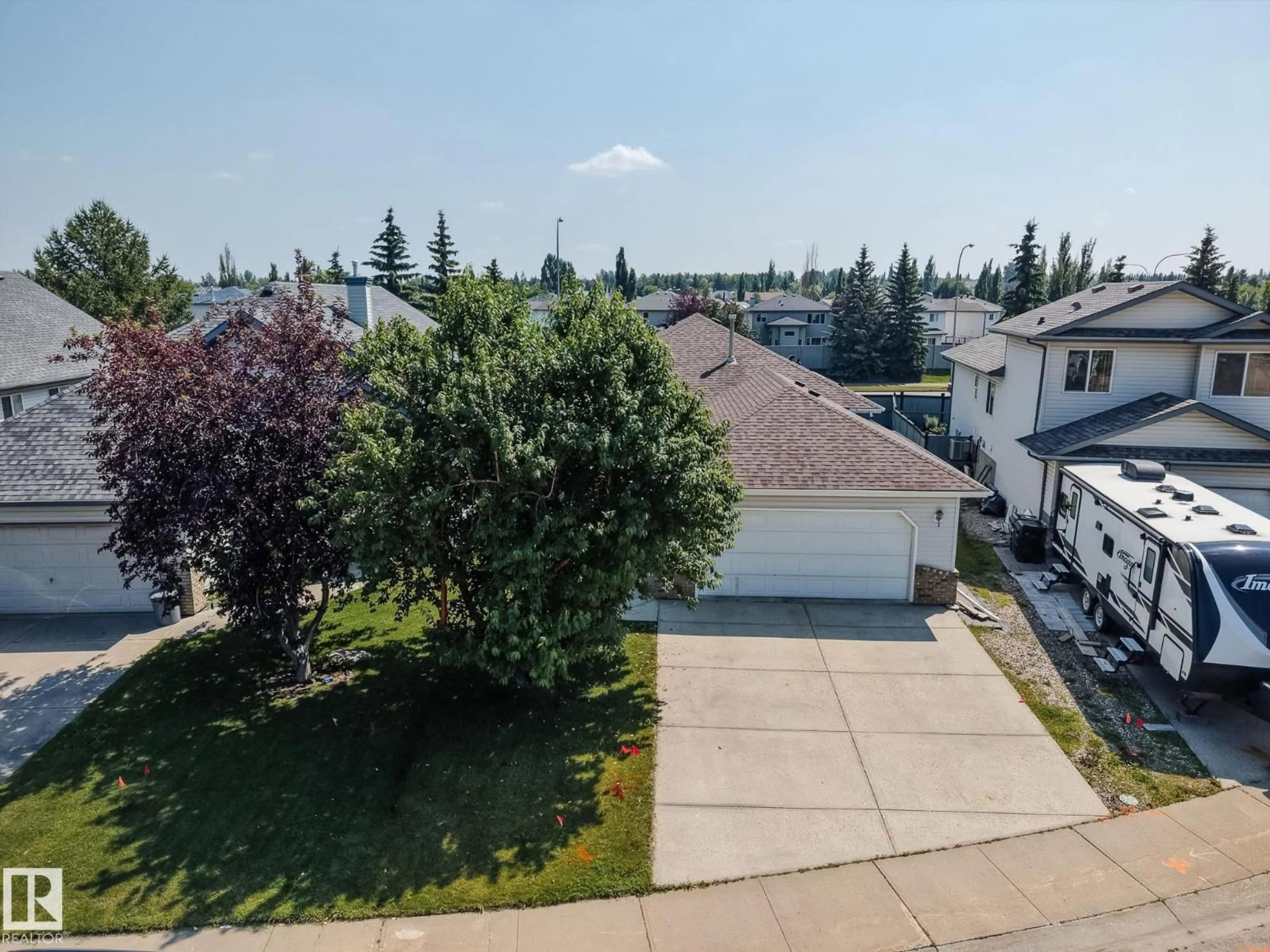 A pic from outside/outdoor area/front of a property/back of a property/a pic from drone, unknown for 189 FORREST DR, Sherwood Park Alberta T8A6A9