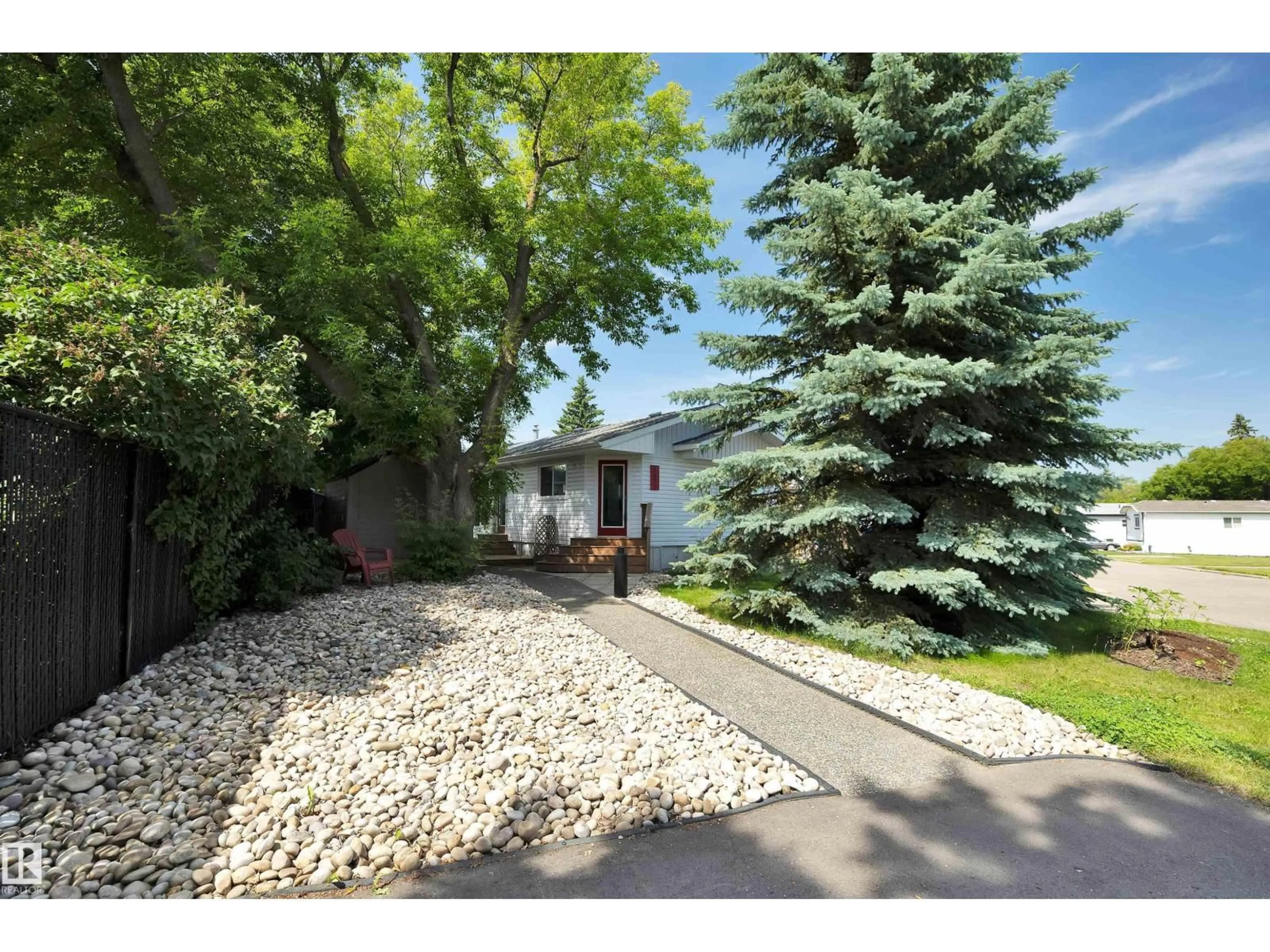 Unknown for 121 WILLOW PARK ES, Leduc Alberta T9E5R9