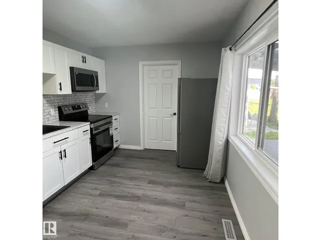 5212 51 AVE, Bonnyville Town 4