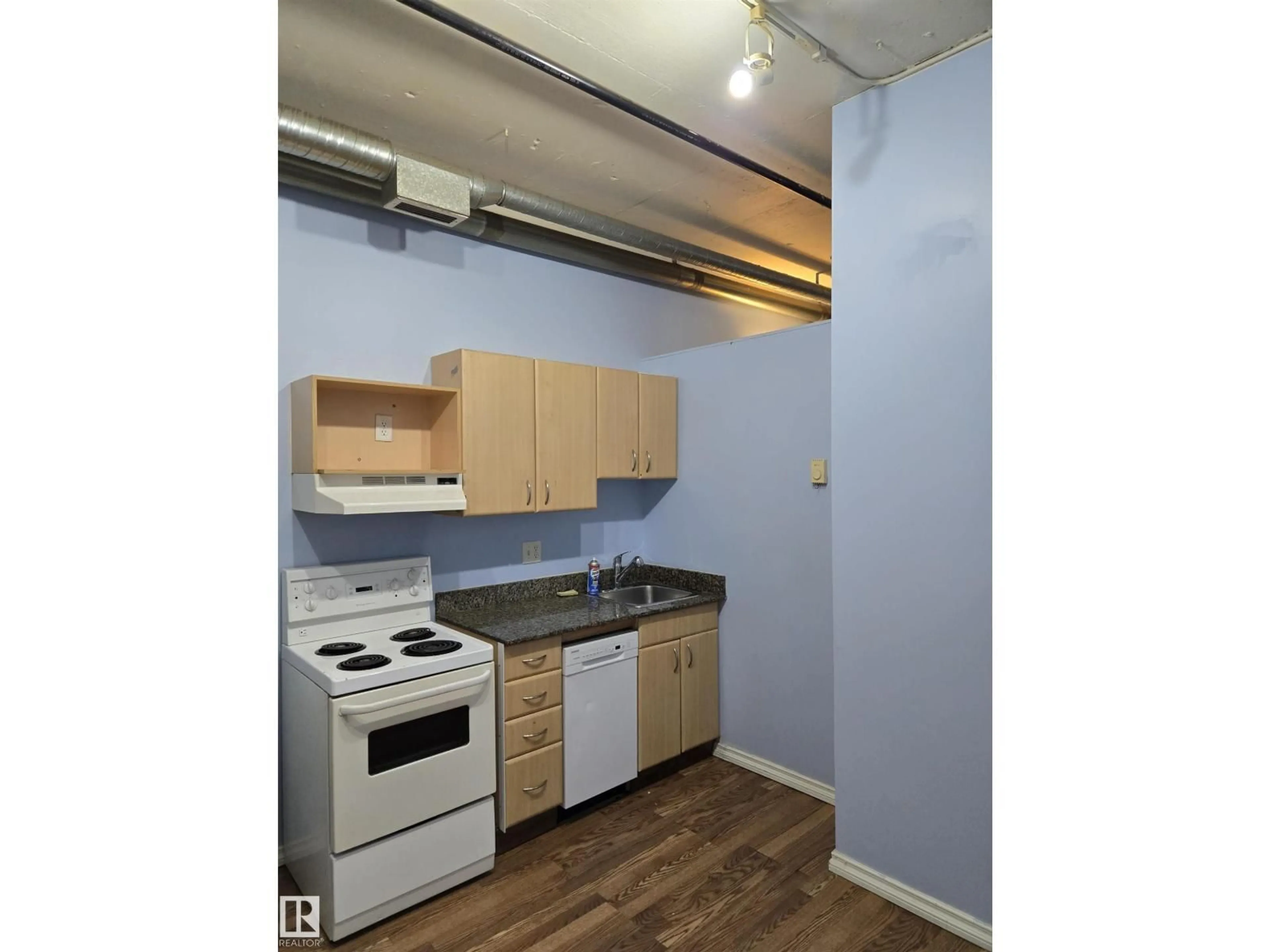 Standard kitchen, unknown for 10024 NW - 607 JASPER AV, Edmonton Alberta T5J1R9
