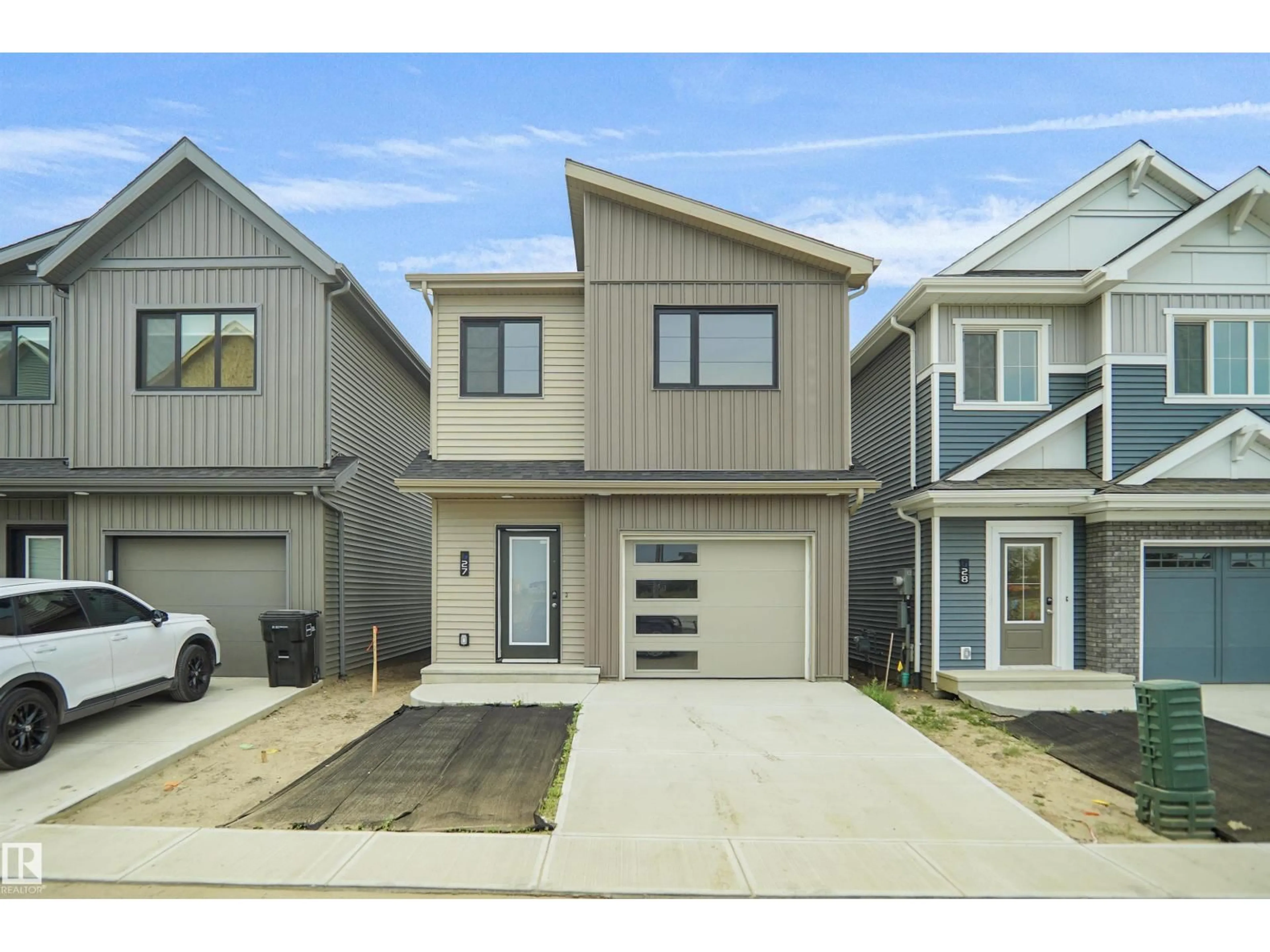 Home with vinyl exterior material, street for 27 - 1430 ASTER WY, Edmonton Alberta T6T2N8