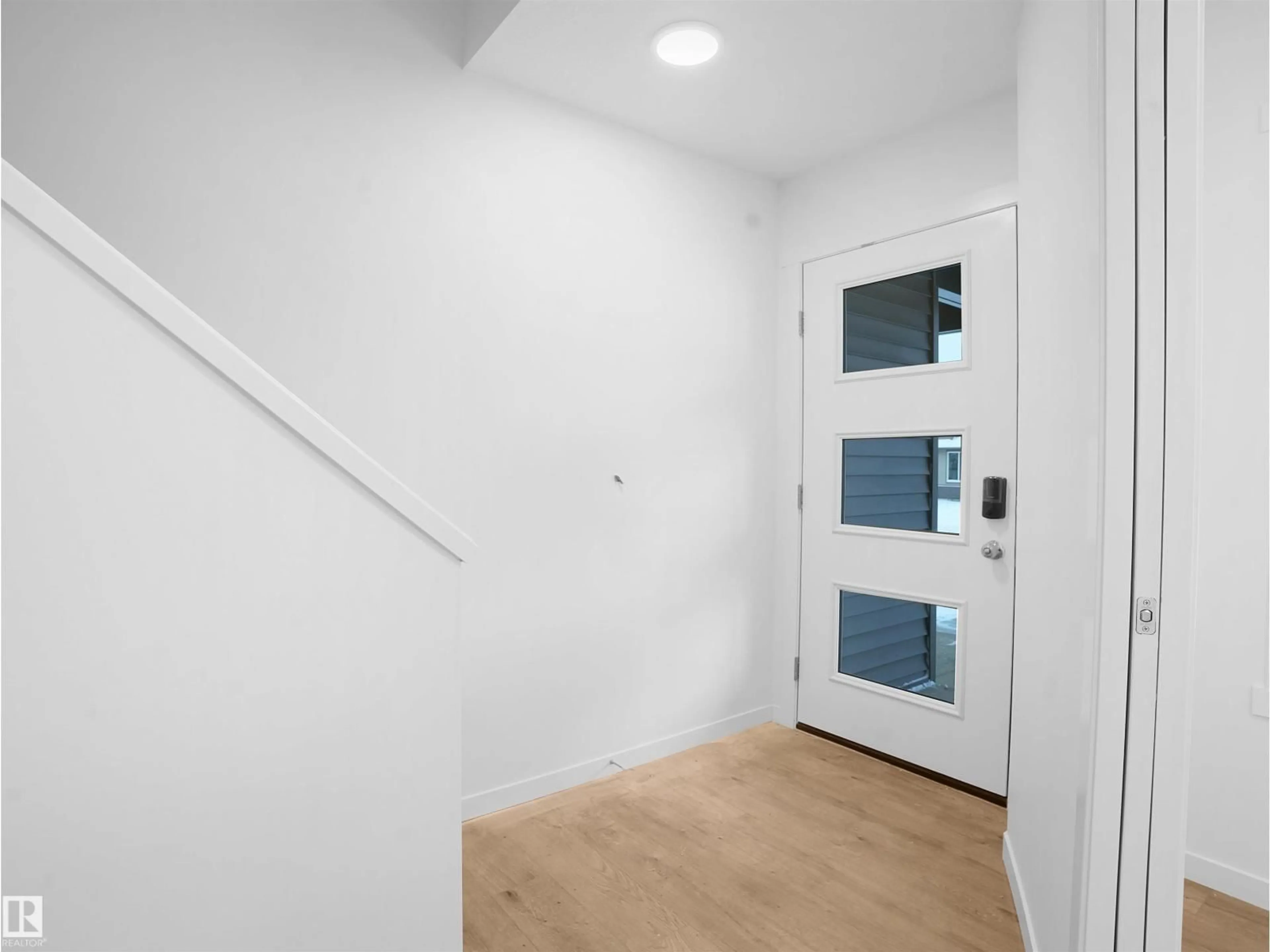 Indoor entryway for 2708 ALCES WY, Edmonton Alberta T6X3M2