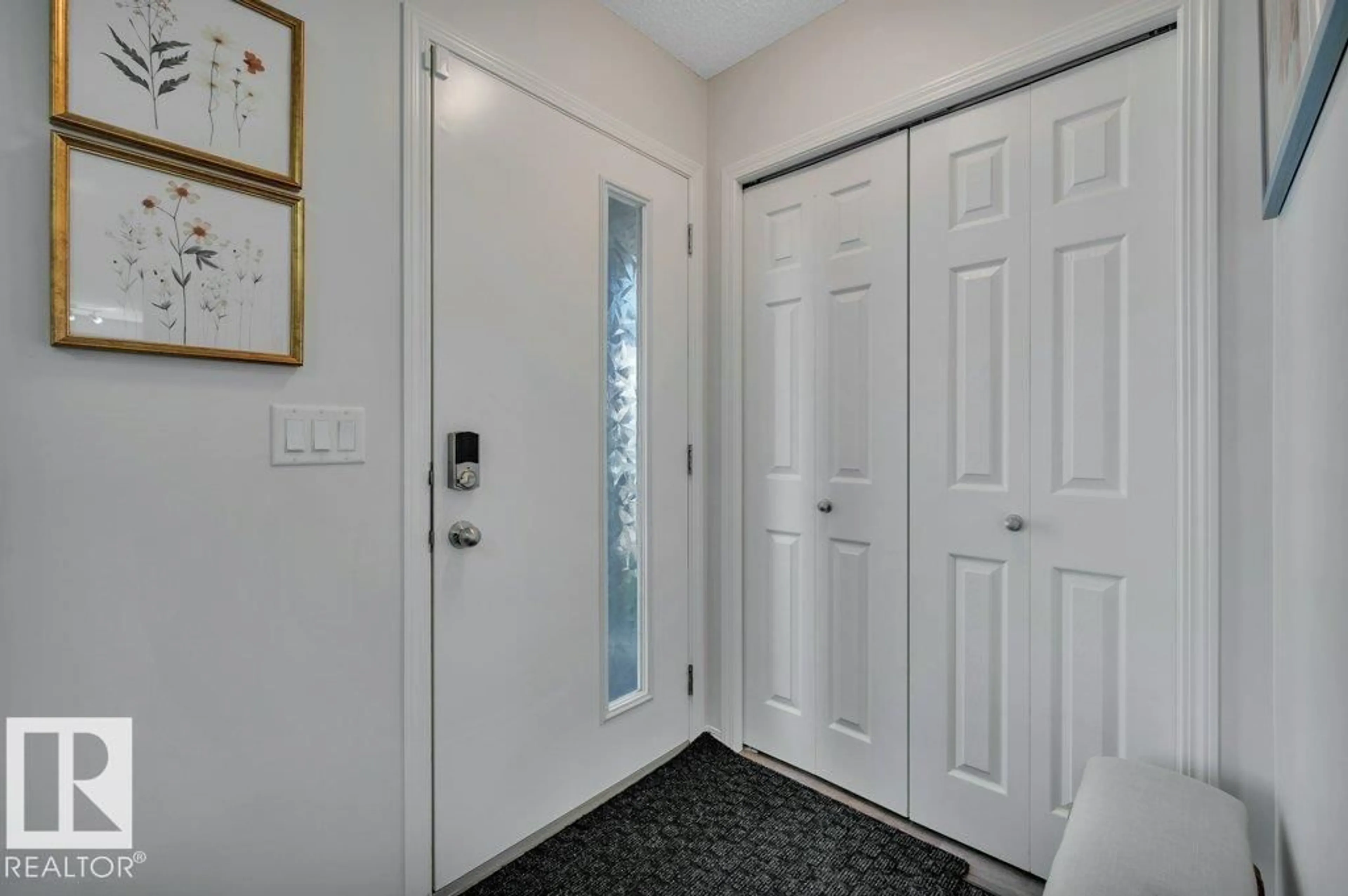 Indoor entryway for NW - 19303 27 AV, Edmonton Alberta T6M1K9