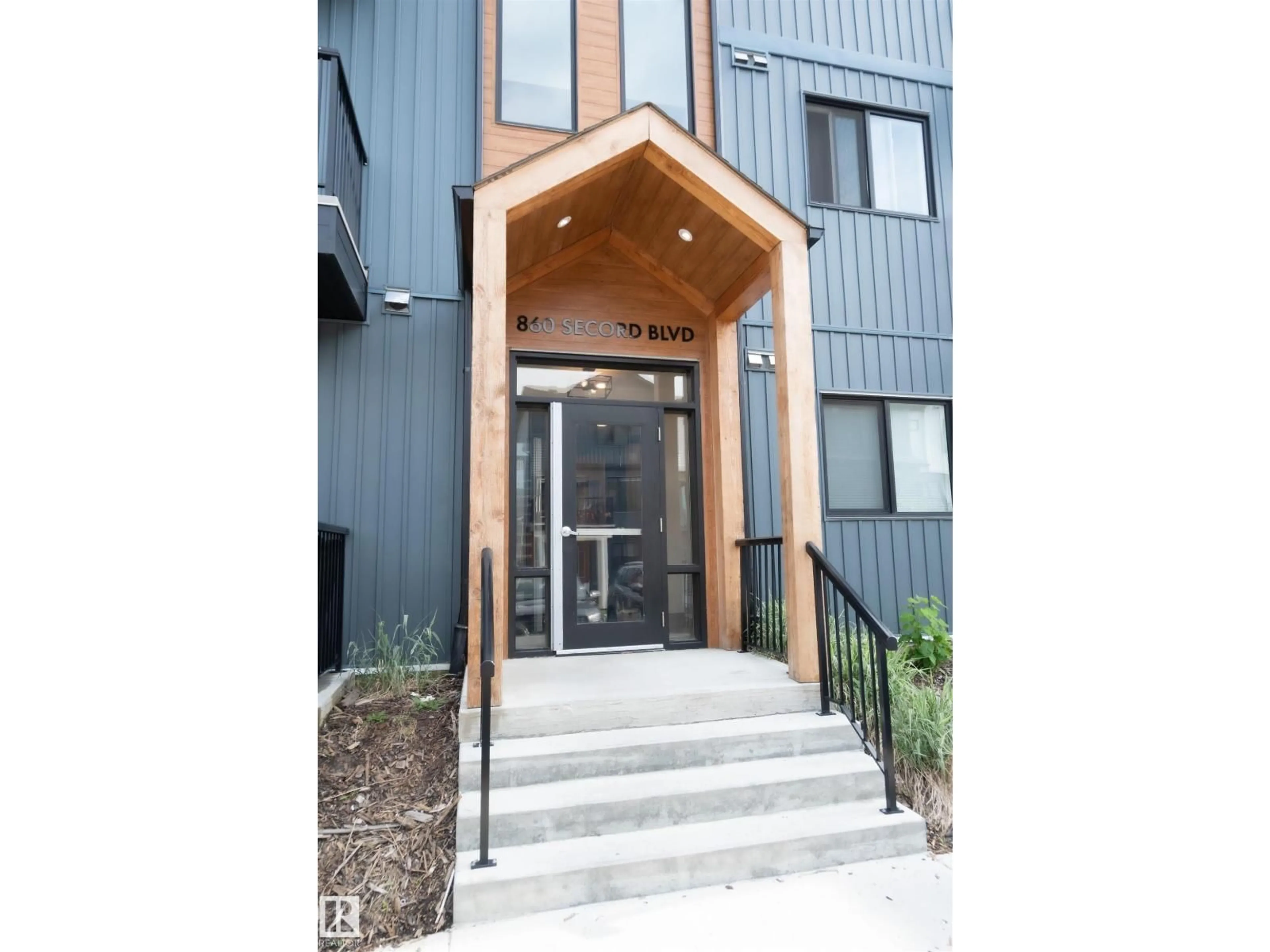 Indoor entryway for 103 - 103 SECORD BV, Edmonton Alberta T5T7R9