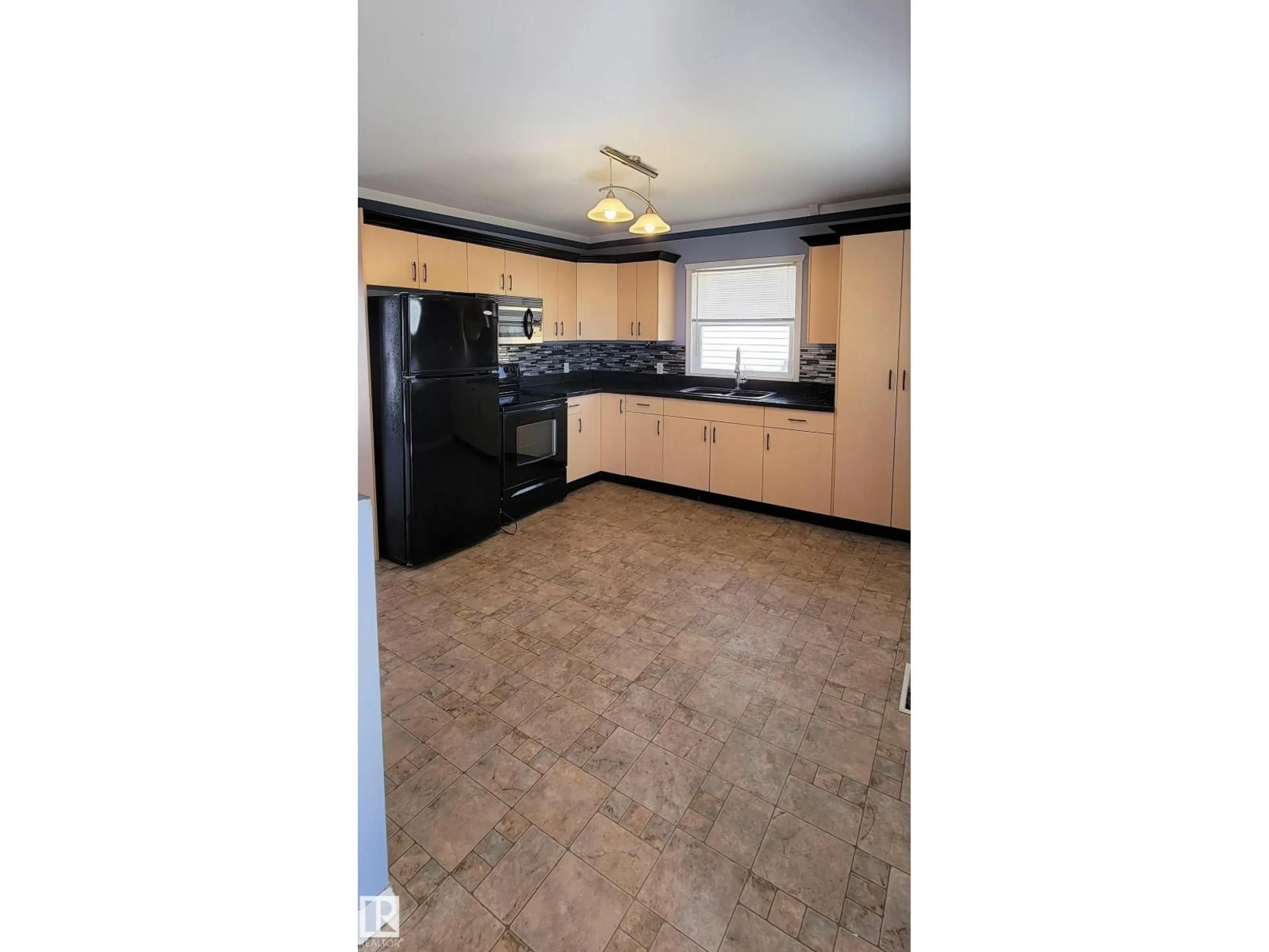 Unknown for 5422 51 AV, Bonnyville Town Alberta T9N1Z8