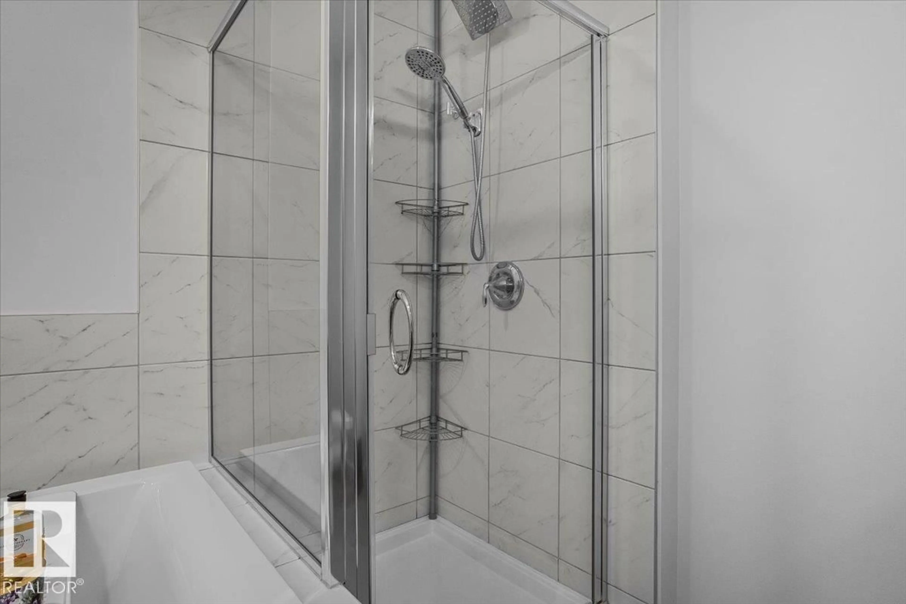 Standard bathroom, ceramic/tile floor for 6355 GREENAWAY AV, Edmonton Alberta T5E6Y5