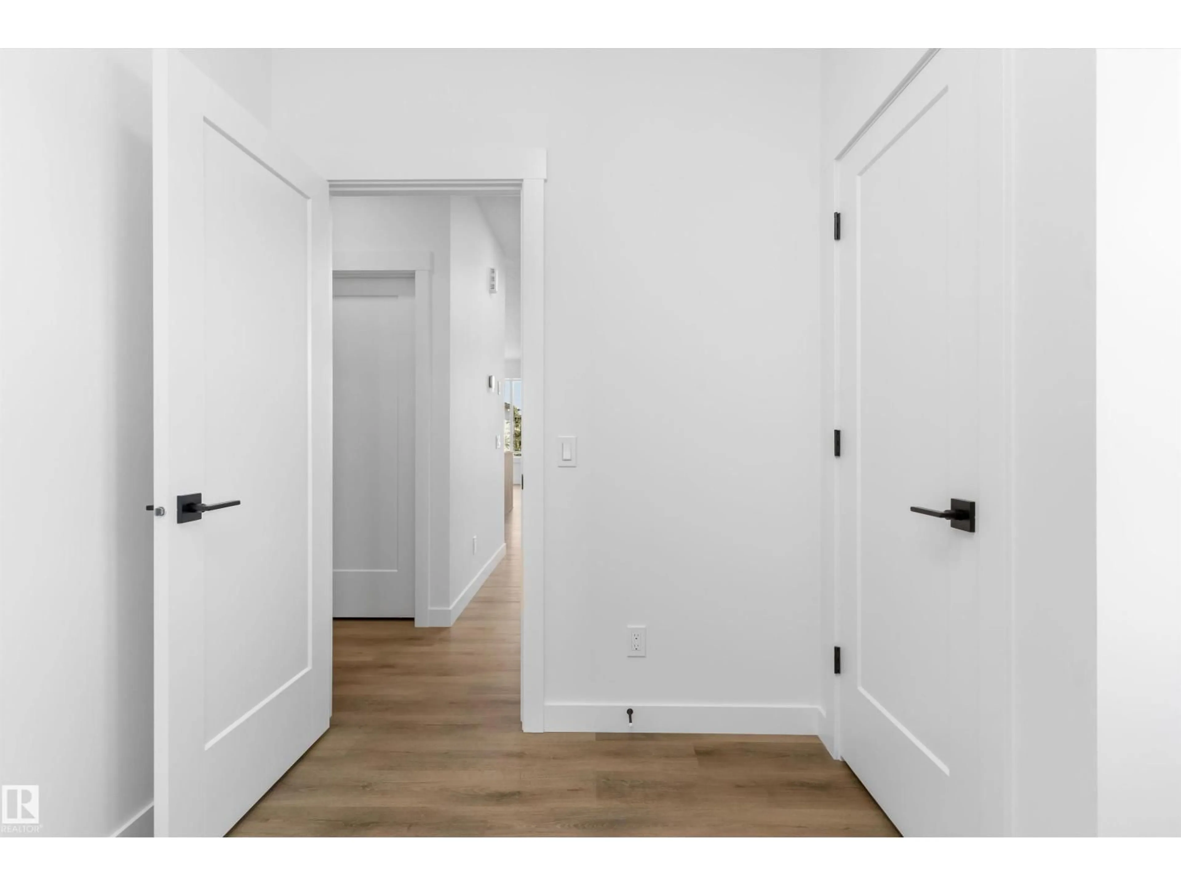 Indoor entryway for 2224 5 AV, Edmonton Alberta T6X3L8