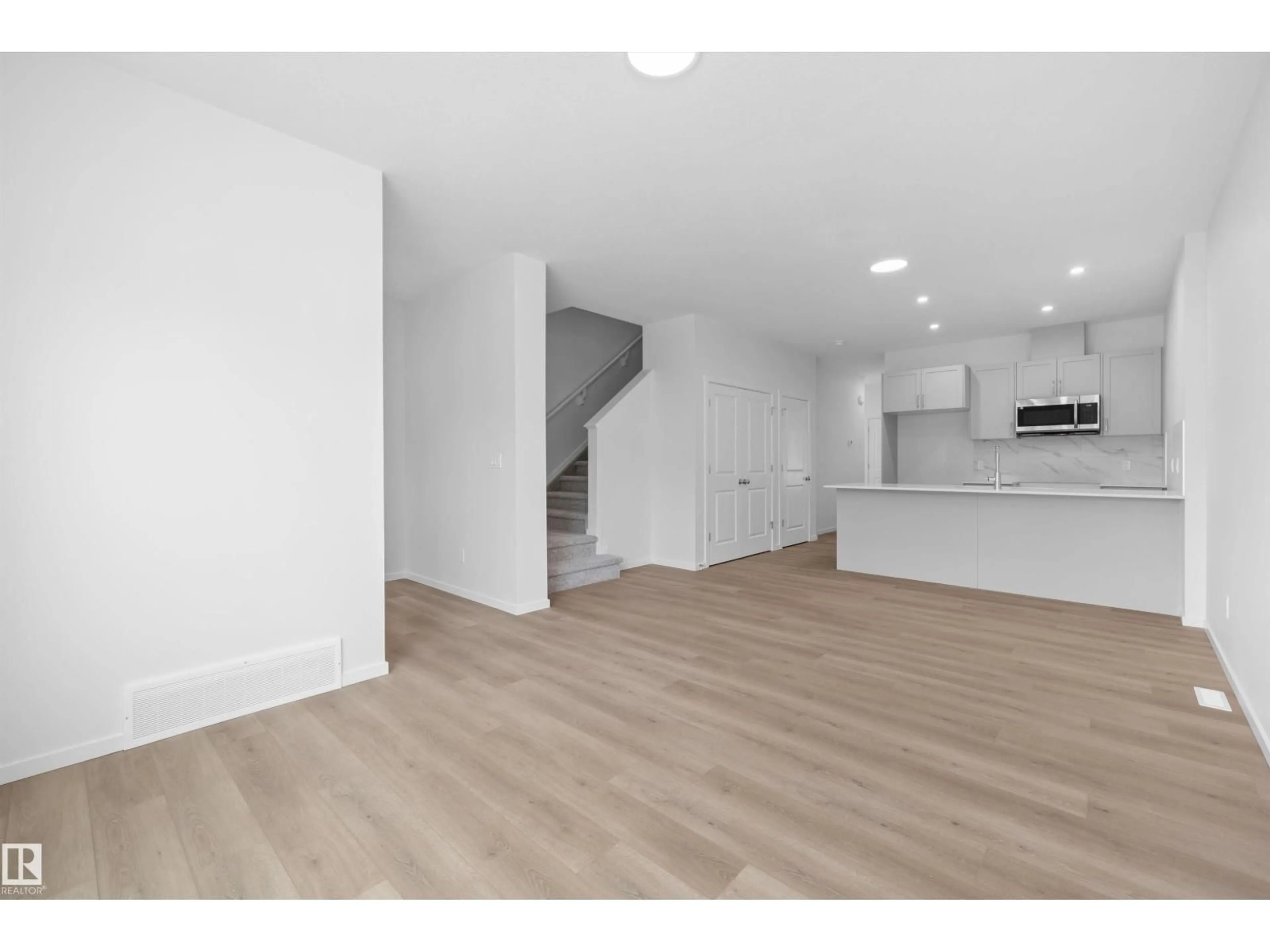 A pic of a room for 9105 ELVES LO, Edmonton Alberta T6M1J8