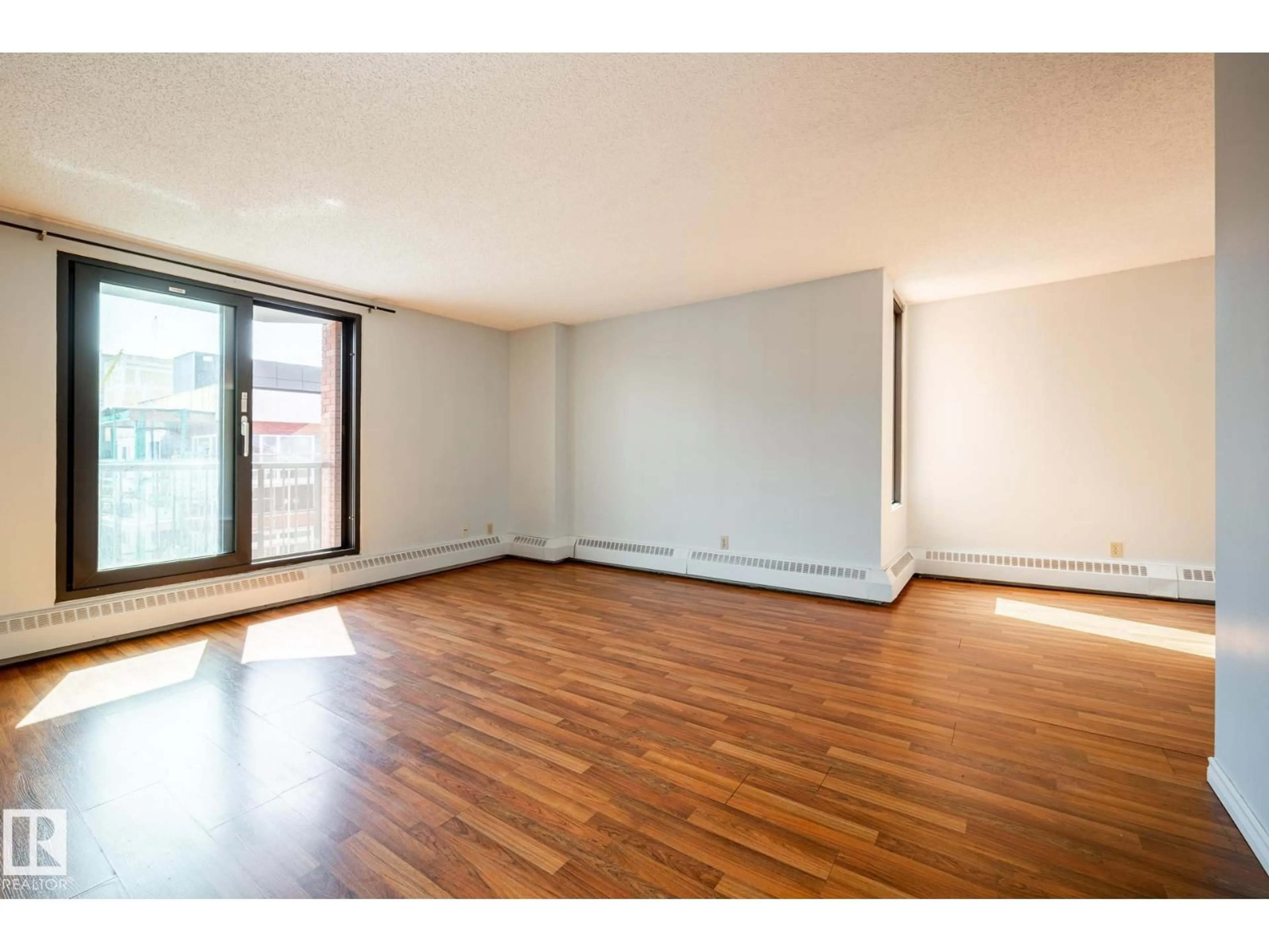 A pic of a room for 703 - 10175 109 ST NW, Edmonton Alberta T5J3P2
