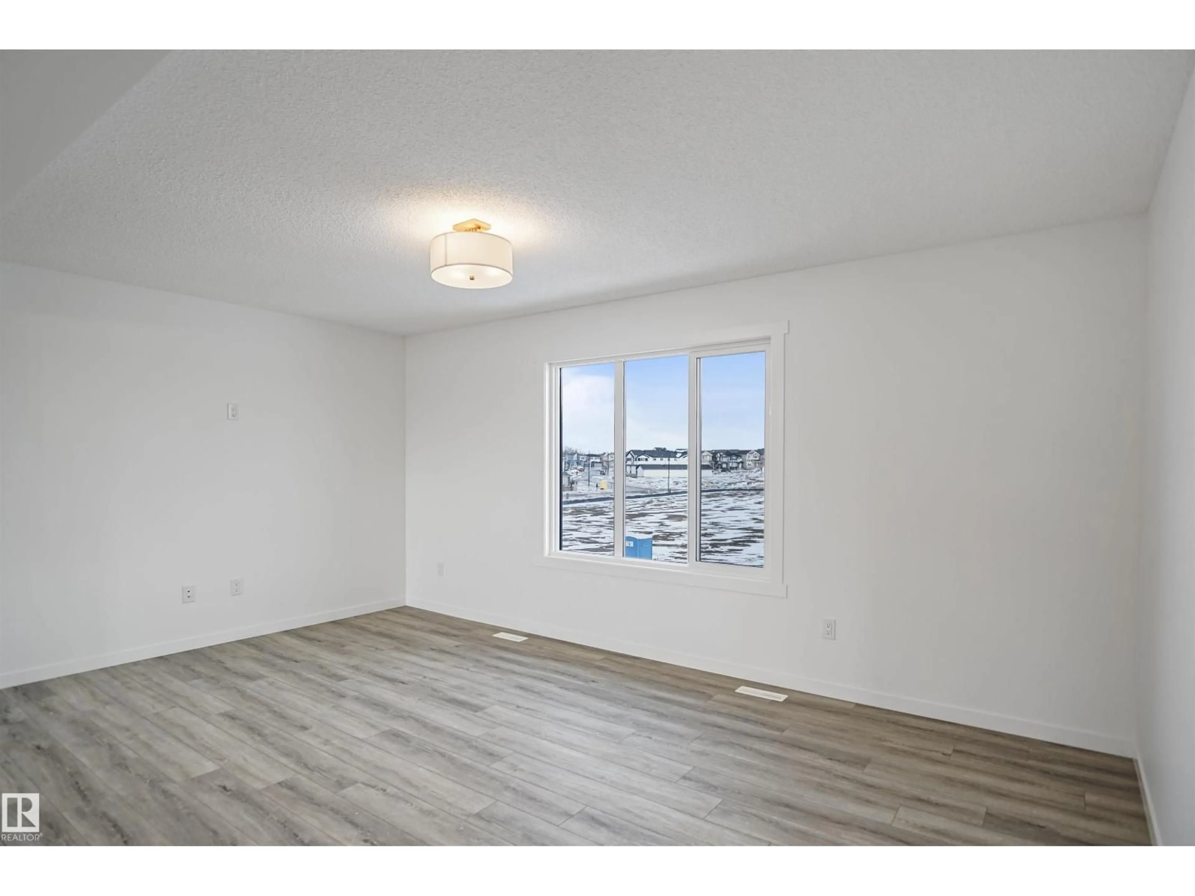 A pic of a room for 17 EDGEWATER CL, Spruce Grove Alberta T7X4T6