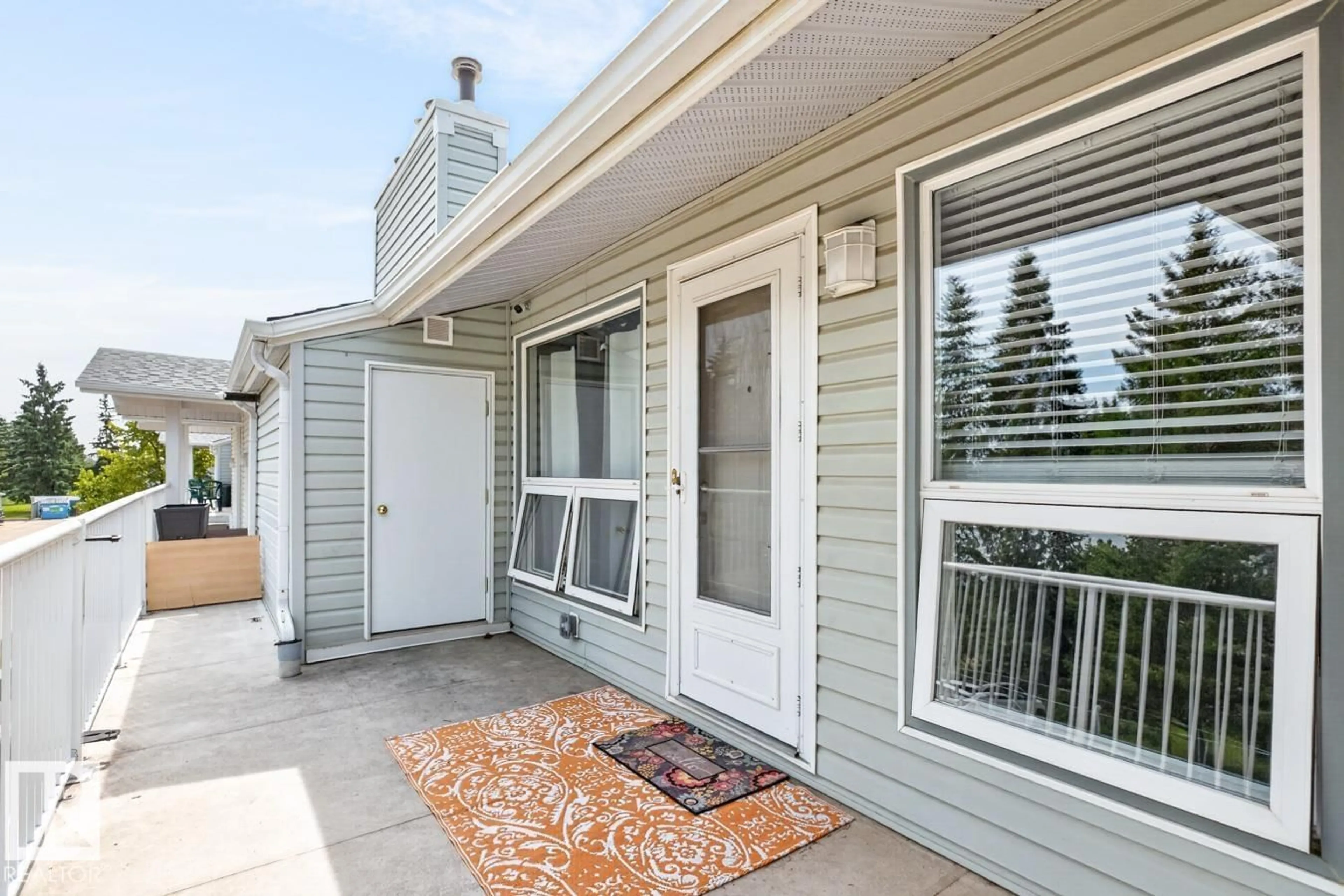 Patio, street for #31 - 2115 118 ST NW, Edmonton Alberta T6J5N1