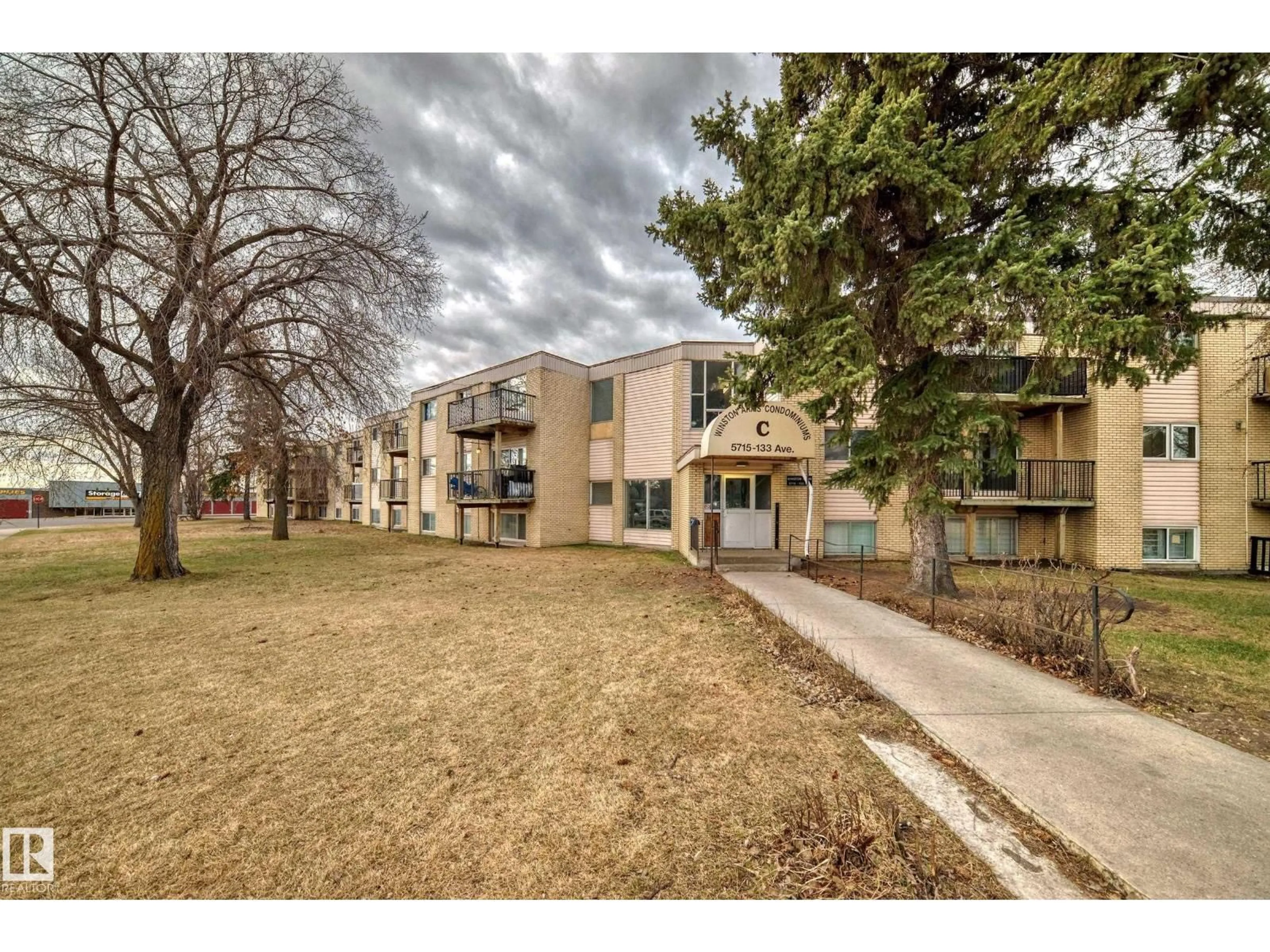 Unknown for 5C - 5715 133 AV, Edmonton Alberta T5A0K3