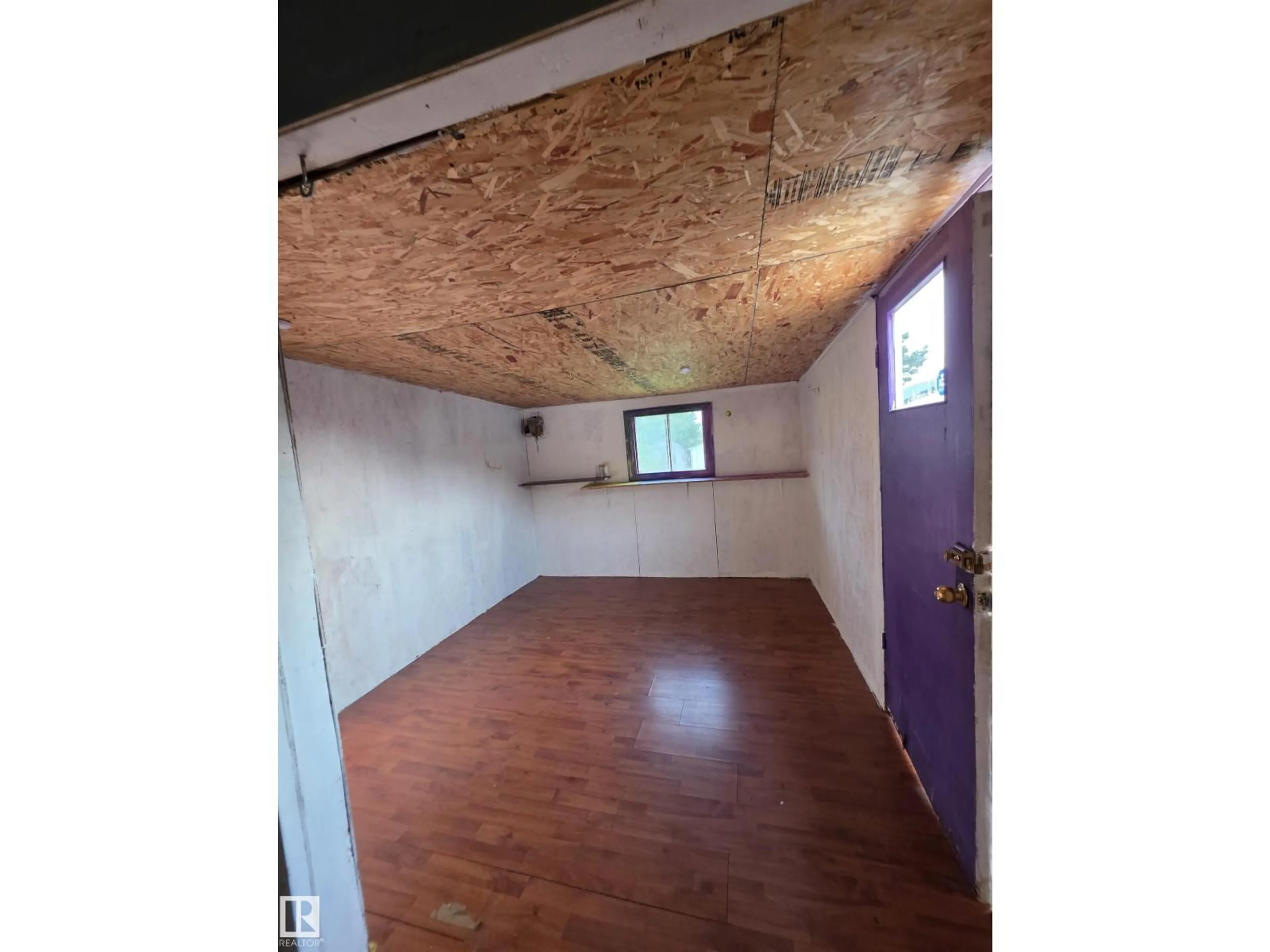 A pic of a room for 4812 48 AV, Cold Lake Alberta T9M1Y4