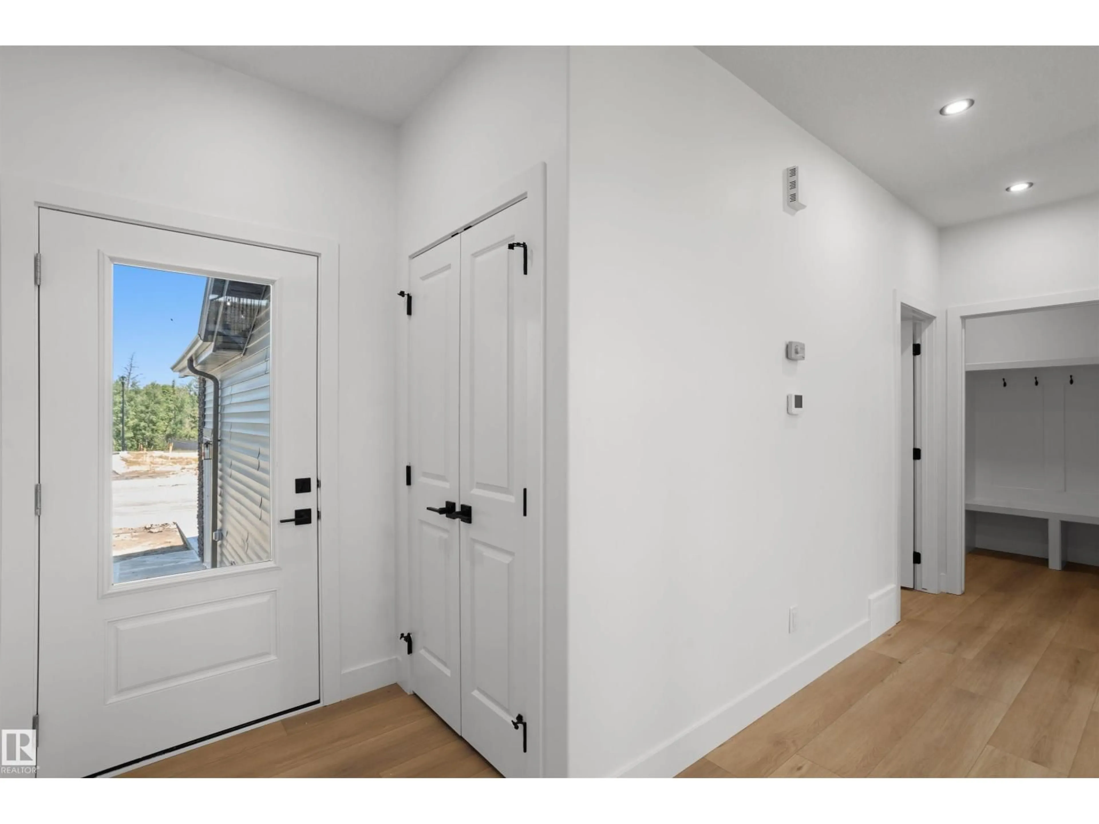 Indoor entryway for NE - 819 158 AV, Edmonton Alberta T5Y4M9