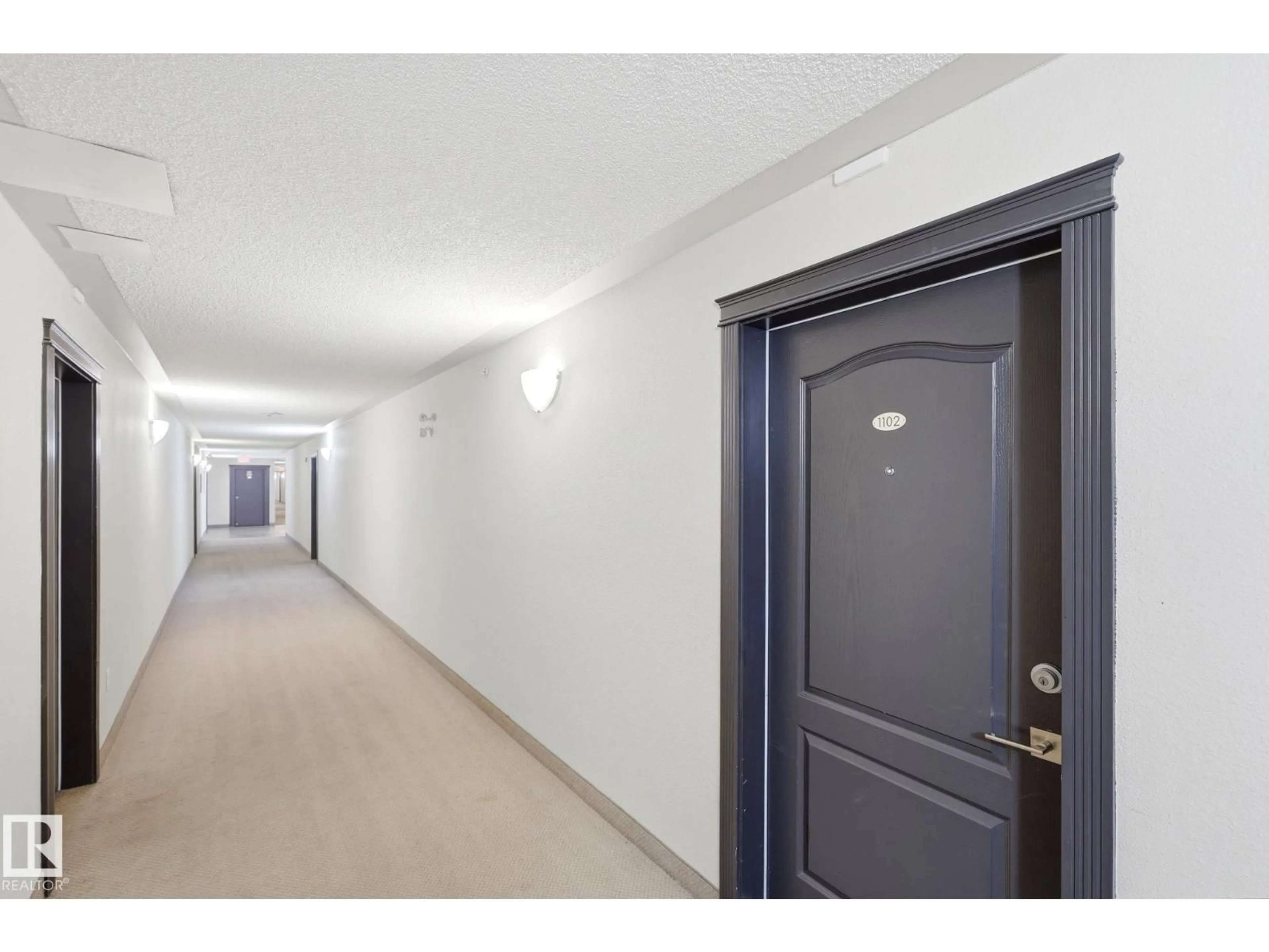 Indoor foyer for 1102 - 7339 SOUTH TERWILLEGAR DR, Edmonton Alberta T6R0E1