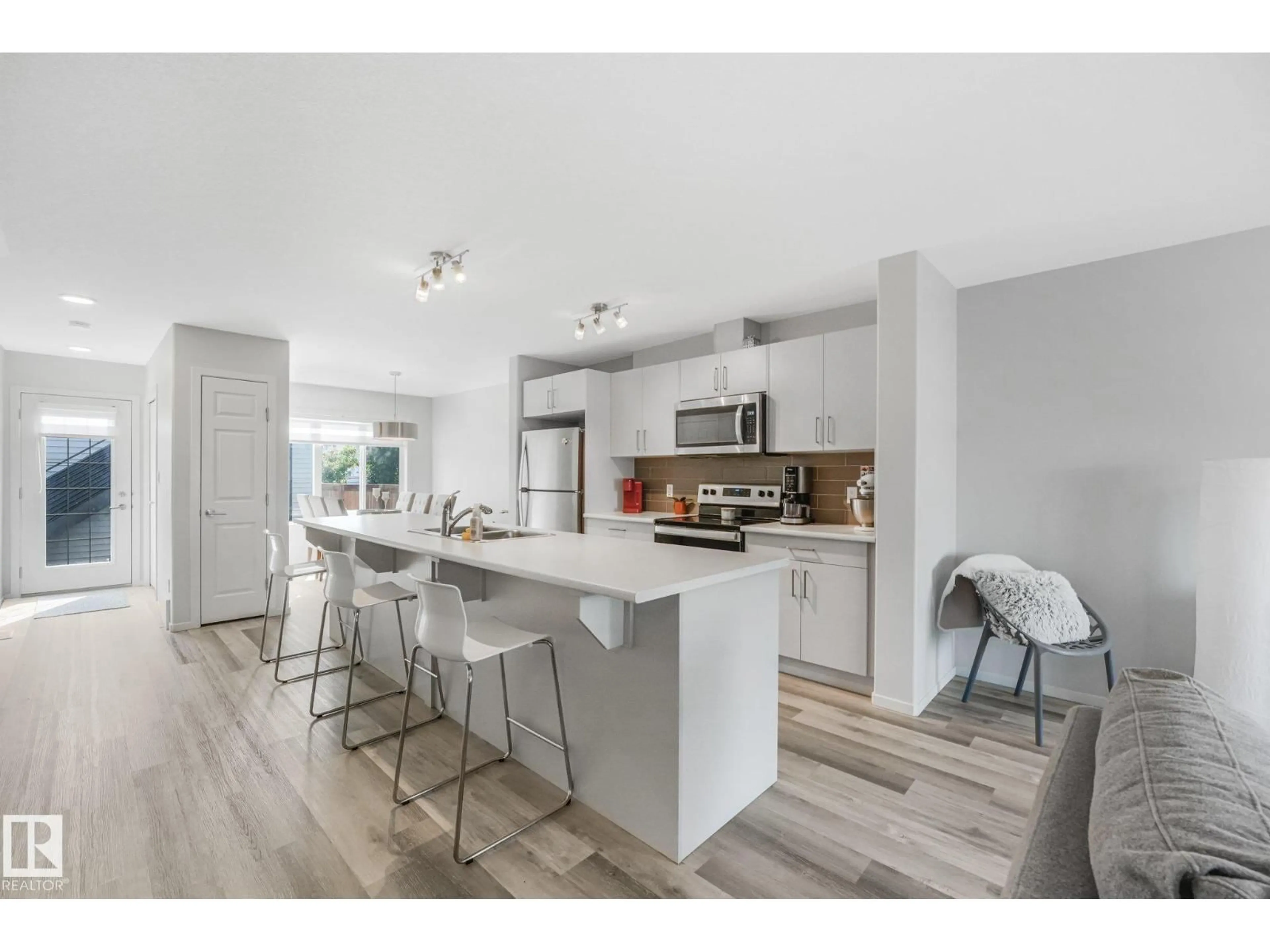 Open concept kitchen, unknown for 6603 64 AV, Beaumont Alberta T6P1N7
