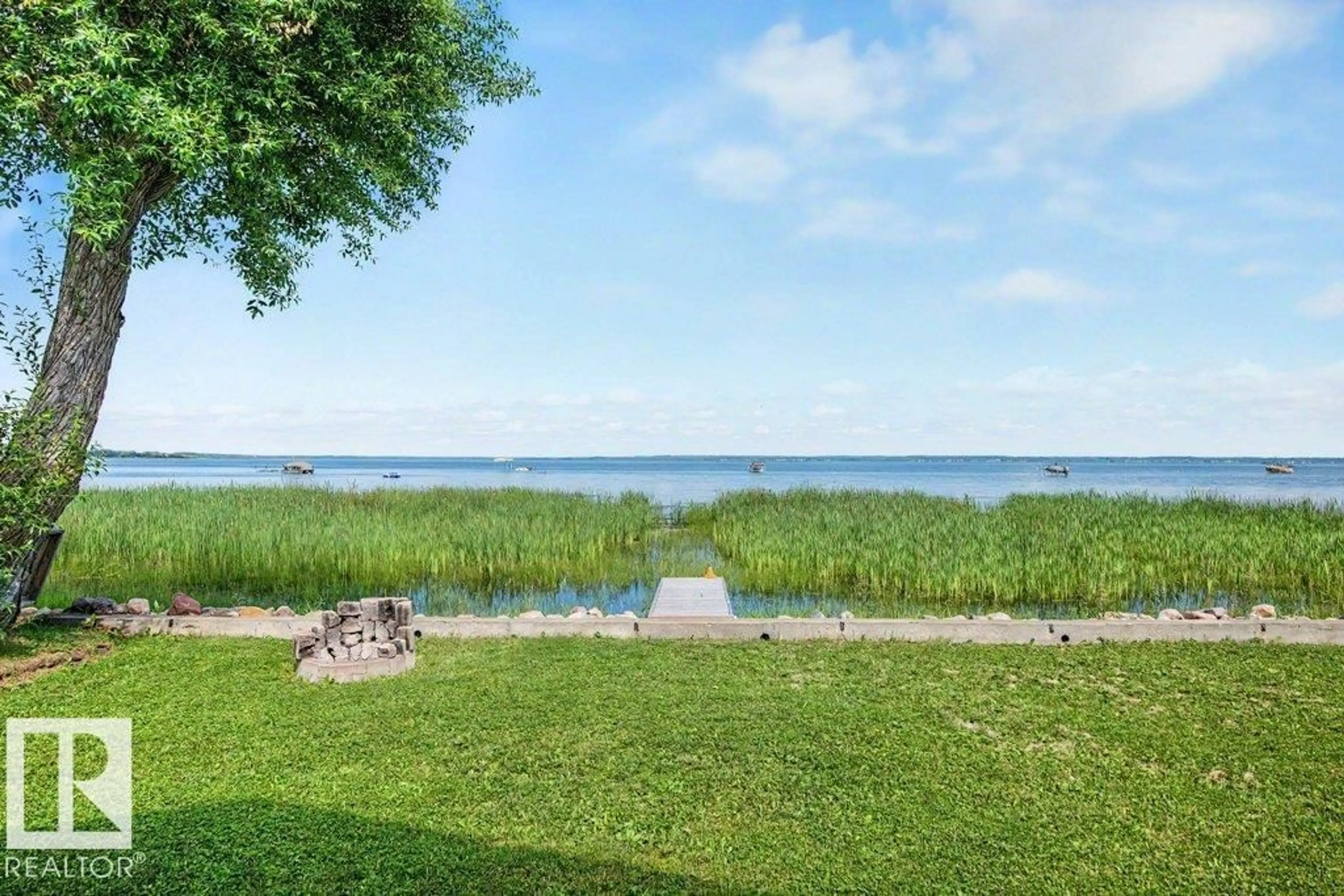 Patio, water/lake/river/ocean view for 5807 51 AV, Rural Lac Ste. Anne County Alberta T0E0A0