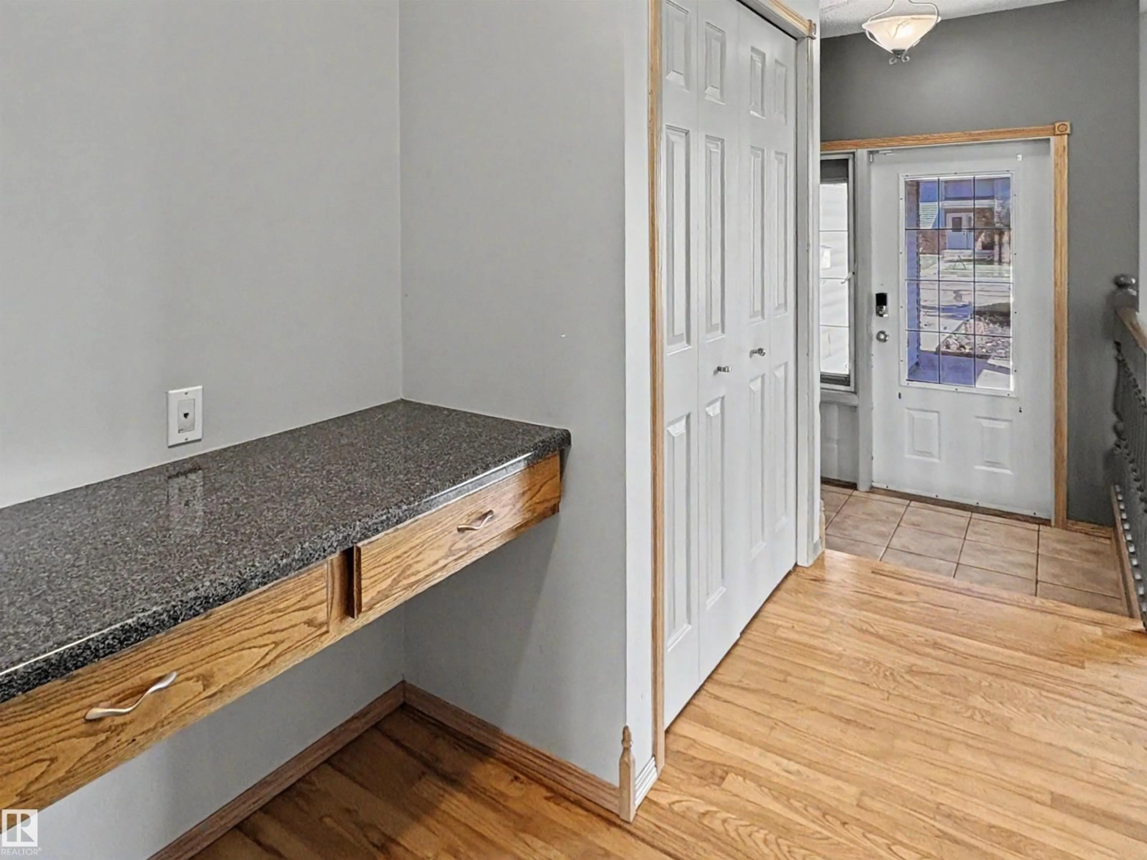 Indoor entryway for 4012 41 AV, Bonnyville Town Alberta T9N1T7