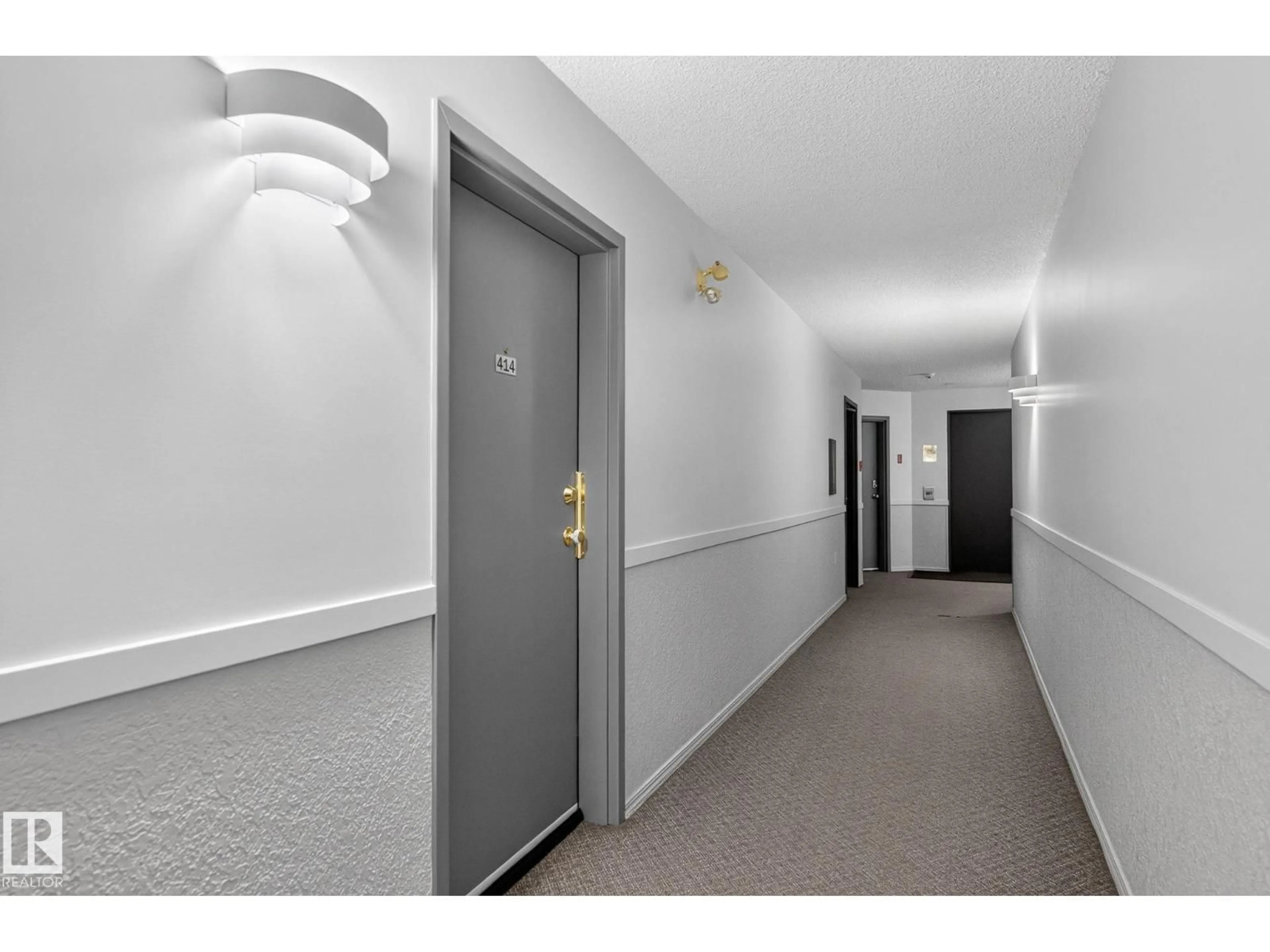 Indoor foyer for #414 - 10636 120 ST, Edmonton Alberta T5H4L5