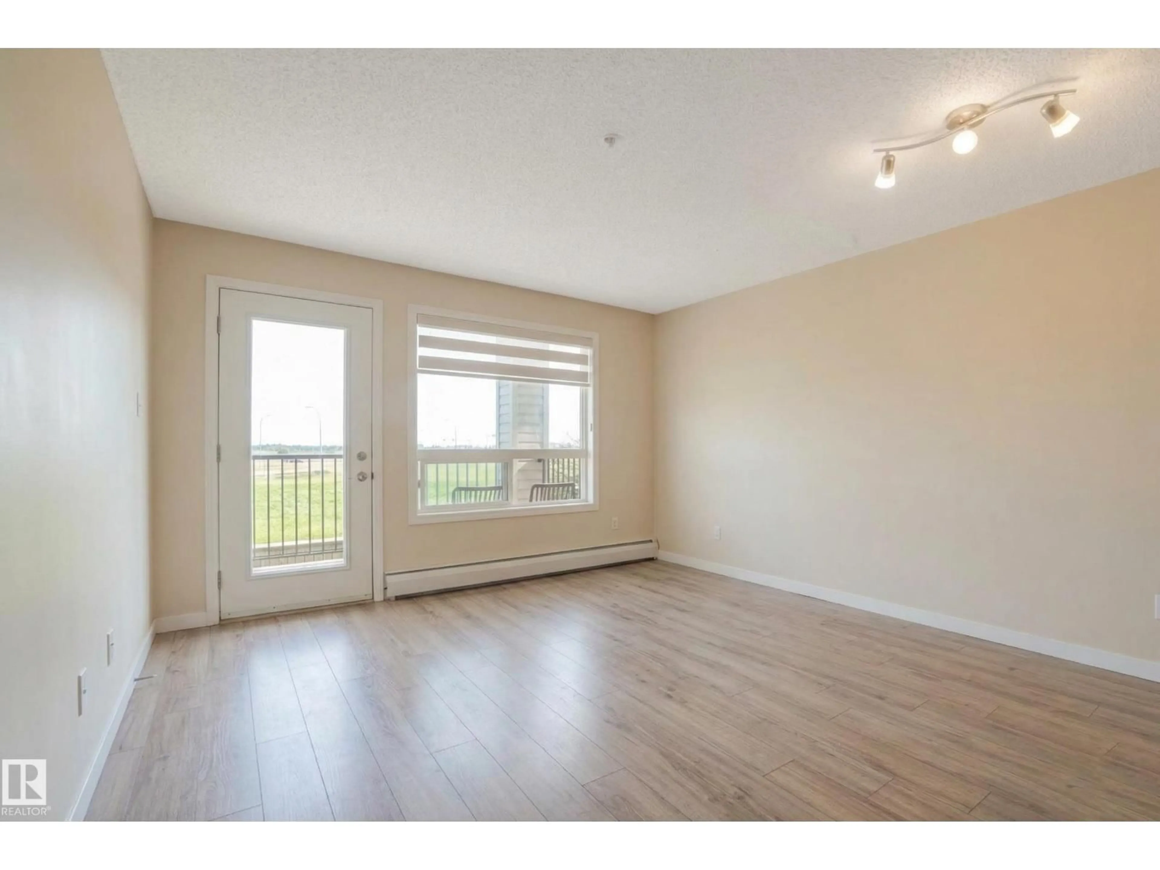 A pic of a room for 7331 - 6211 SOUTH TERWILLEGAR DR, Edmonton Alberta T6R0L9
