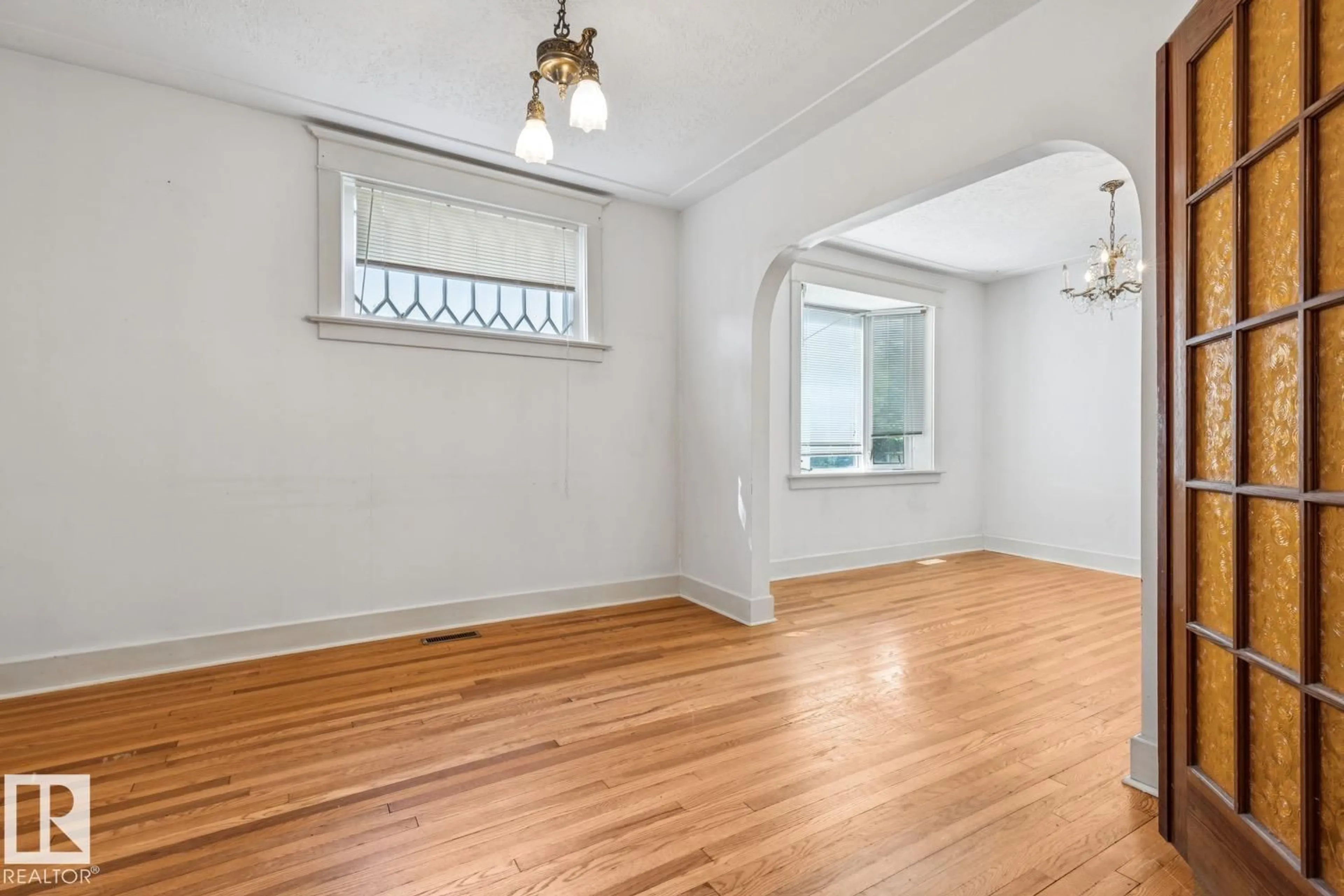 A pic of a room for 11340 90 ST, Edmonton Alberta T5B3X5