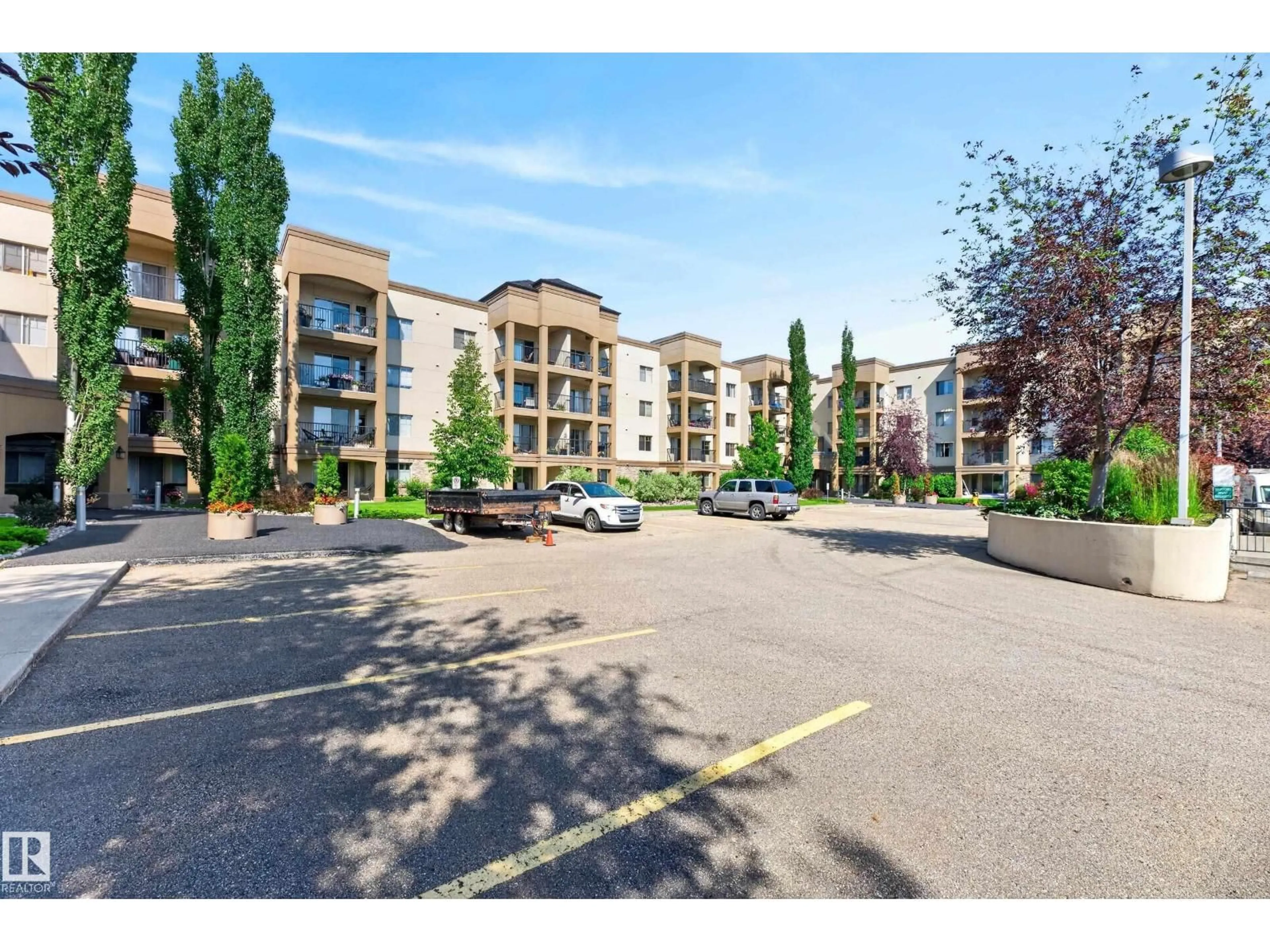 A pic from outside/outdoor area/front of a property/back of a property/a pic from drone, unknown for 400 - 425 PALISADES WY, Sherwood Park Alberta T8H2T9