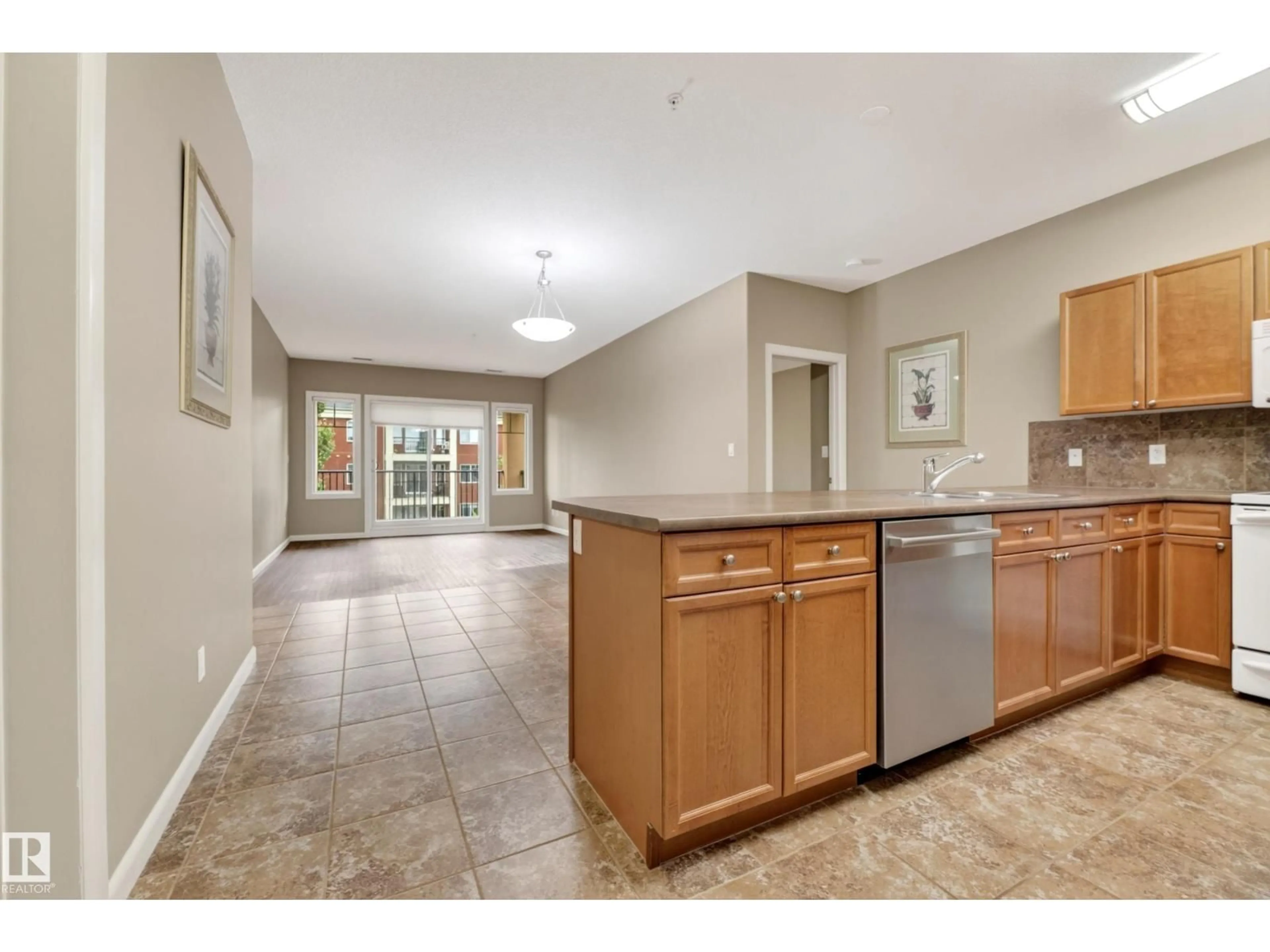 Unknown for 400 - 425 PALISADES WY, Sherwood Park Alberta T8H2T9