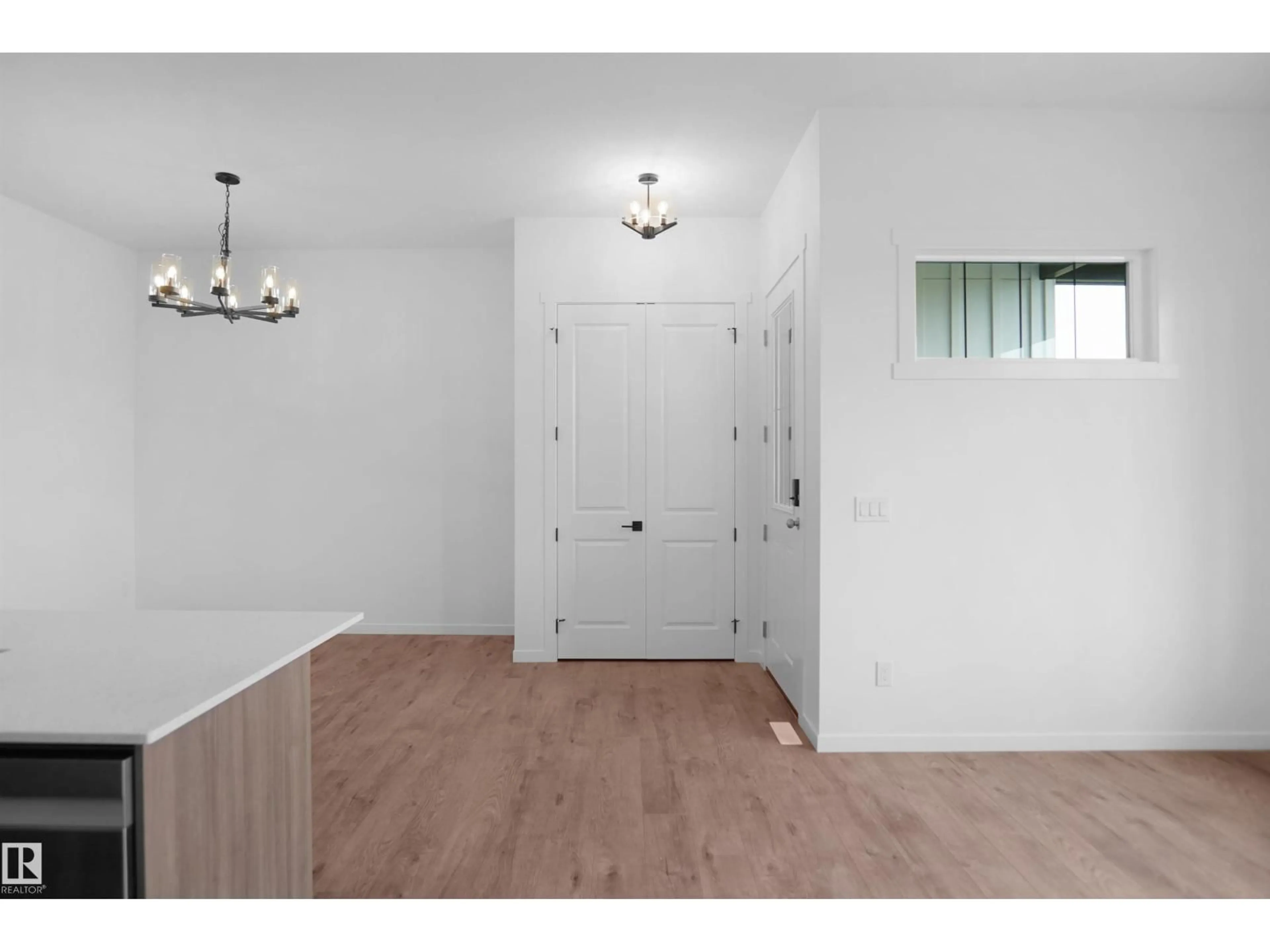 Indoor entryway for 7523 OBSERVER LN, Edmonton Alberta T5G2S5